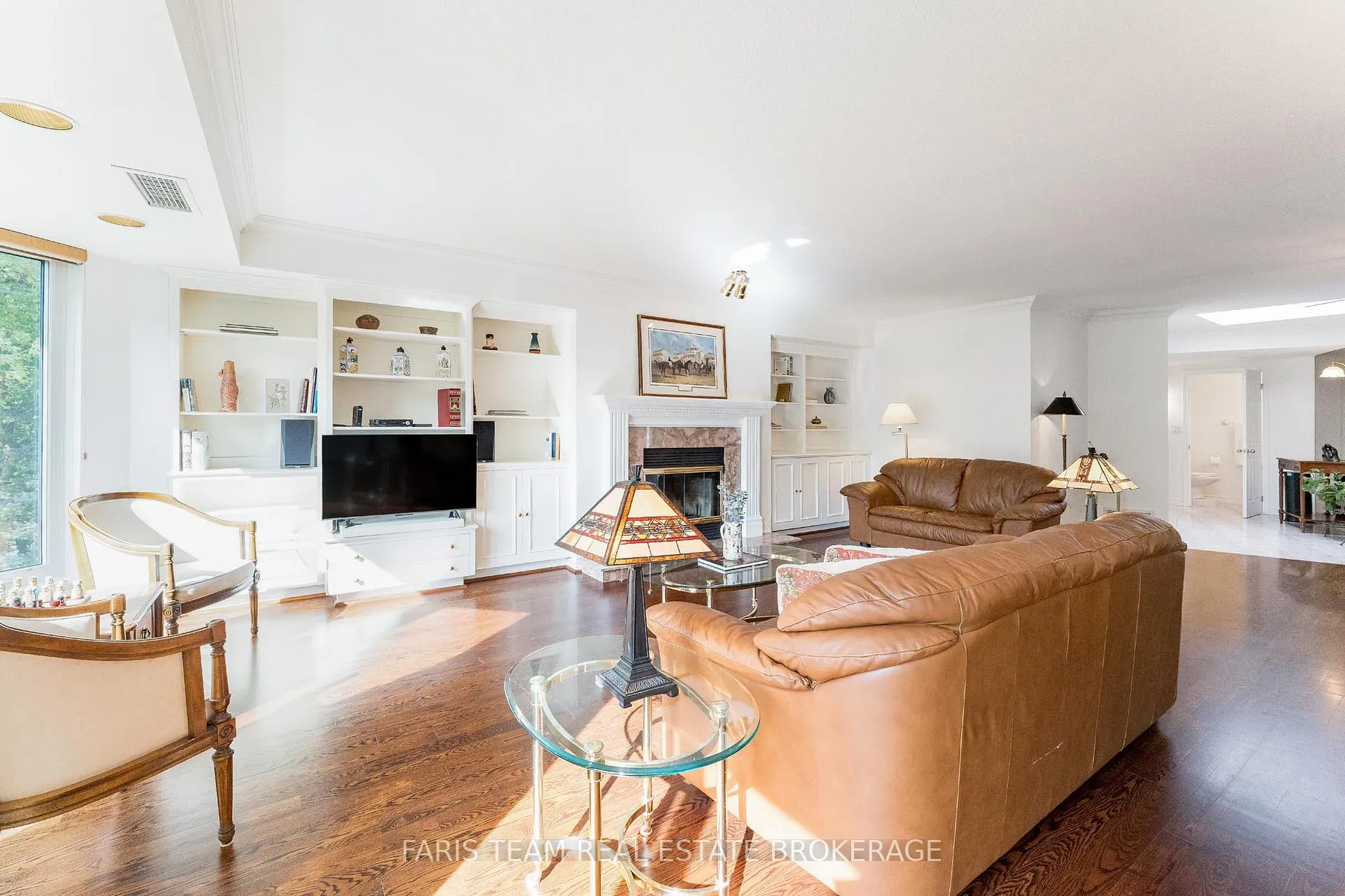 Photo 20 of Unit 307, 85 Wellington Street W, Aurora, Aurora Village — HOMEH