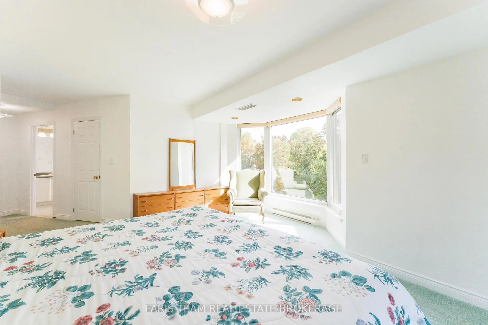 Photo 27 of Unit 307, 85 Wellington Street W, Aurora, Aurora Village — HOMEH