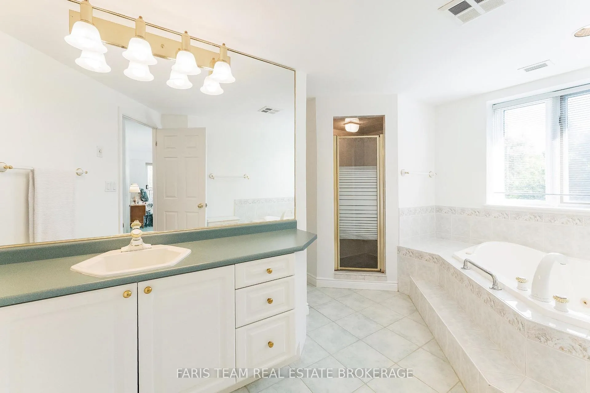 Photo 30 of Unit 307, 85 Wellington Street W, Aurora, Aurora Village — HOMEH