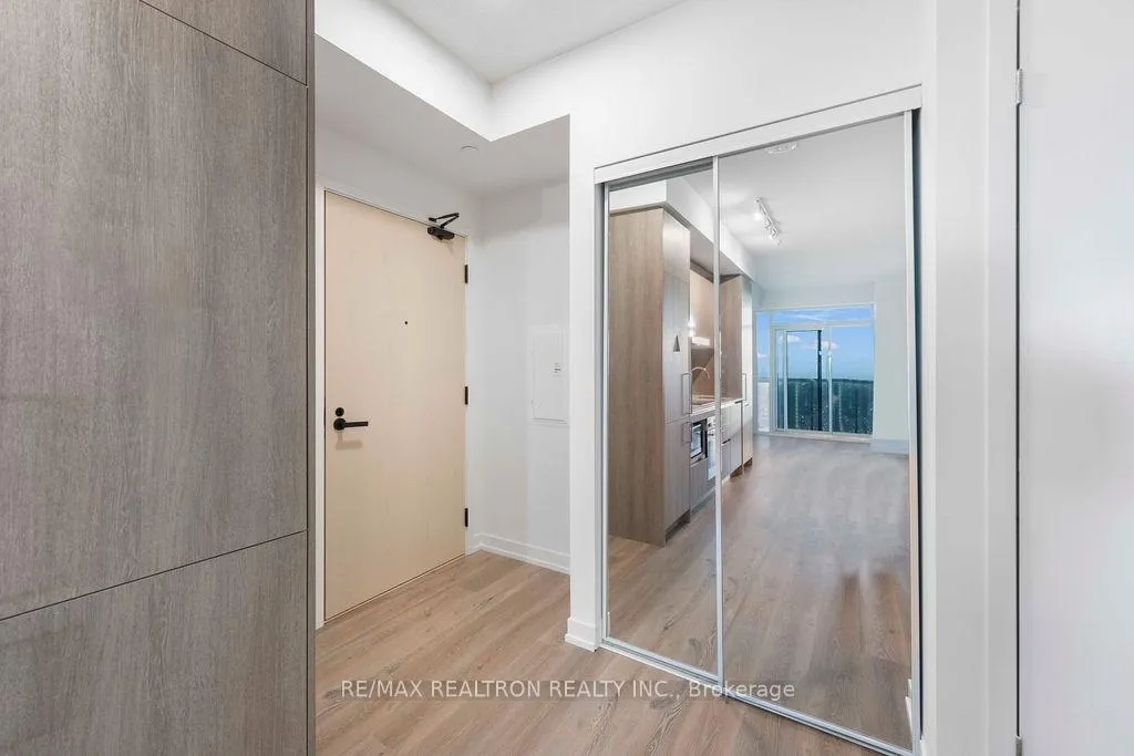 Photo 3 of Unit 4608, 225 Commerce Street, Vaughan, Vaughan Corporate Centre — HOMEH