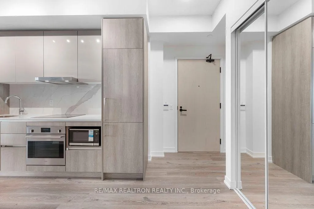 Photo 4 of Unit 4608, 225 Commerce Street, Vaughan, Vaughan Corporate Centre — HOMEH