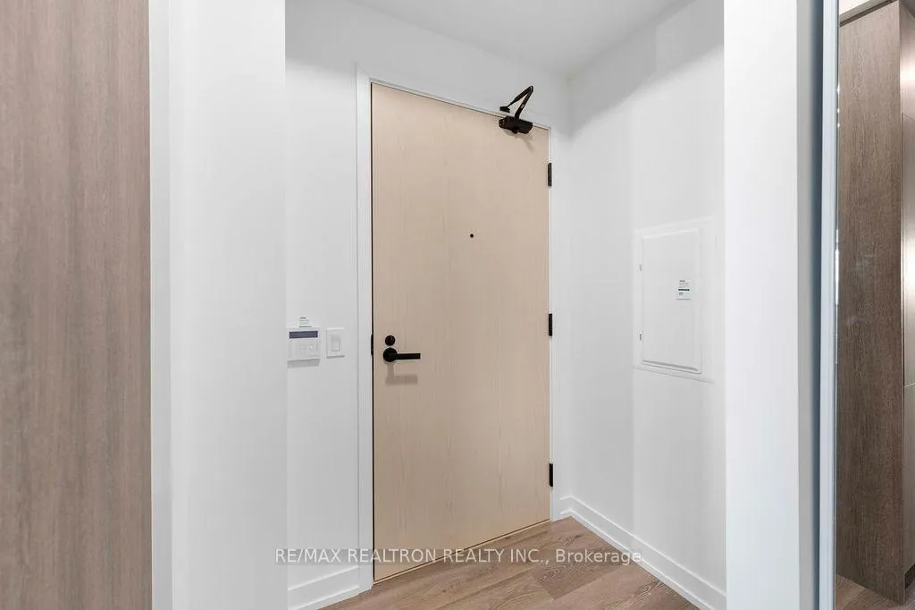 Photo 5 of Unit 4608, 225 Commerce Street, Vaughan, Vaughan Corporate Centre — HOMEH
