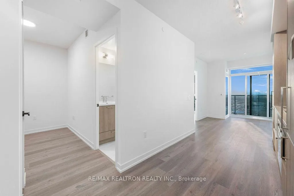 Photo 11 of Unit 4608, 225 Commerce Street, Vaughan, Vaughan Corporate Centre — HOMEH