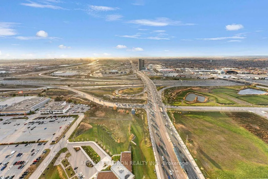 Photo 31 of Unit 4608, 225 Commerce Street, Vaughan, Vaughan Corporate Centre — HOMEH