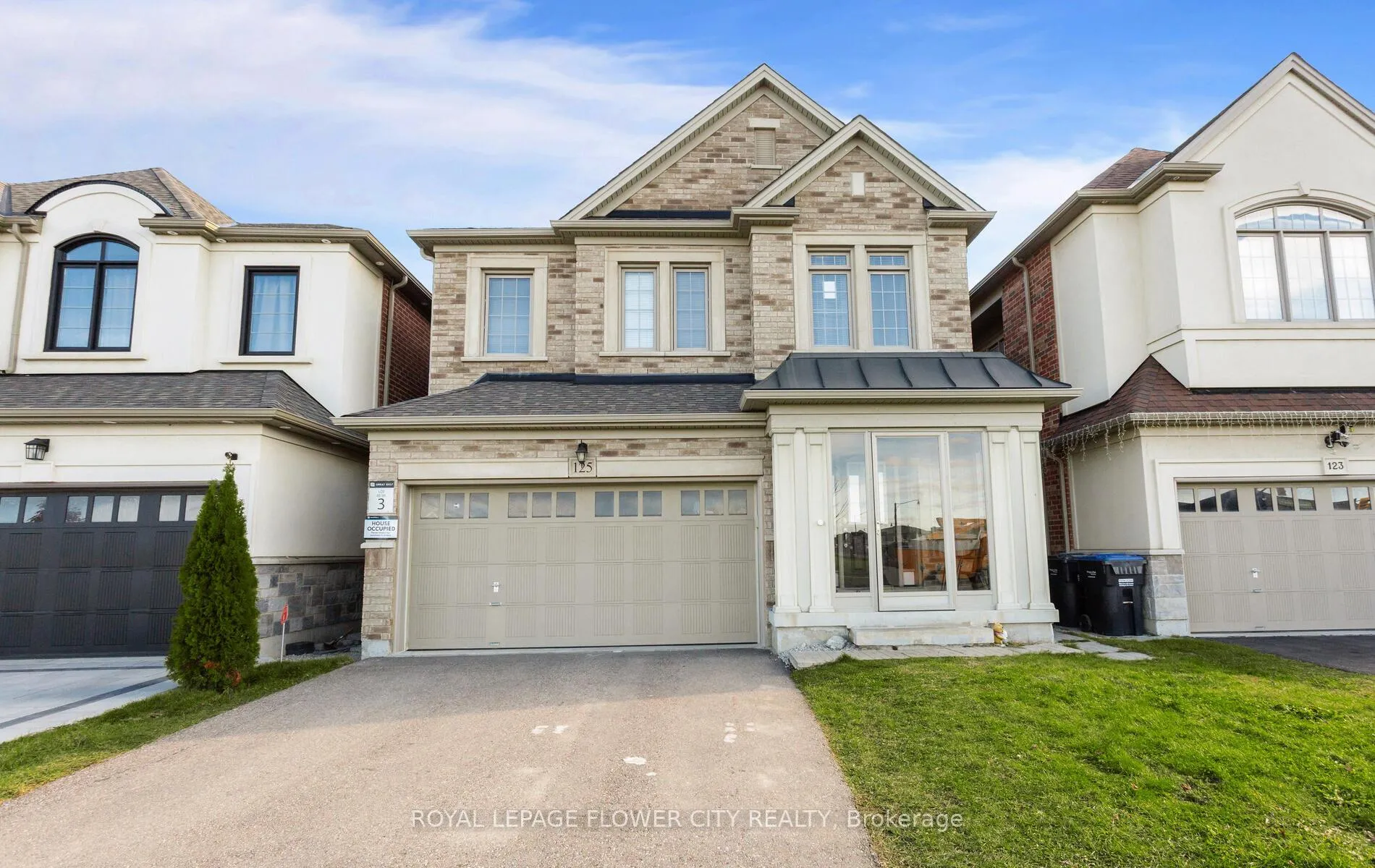 Photo 1 of 125 Lionhead Golf Road, Brampton — HOMEH