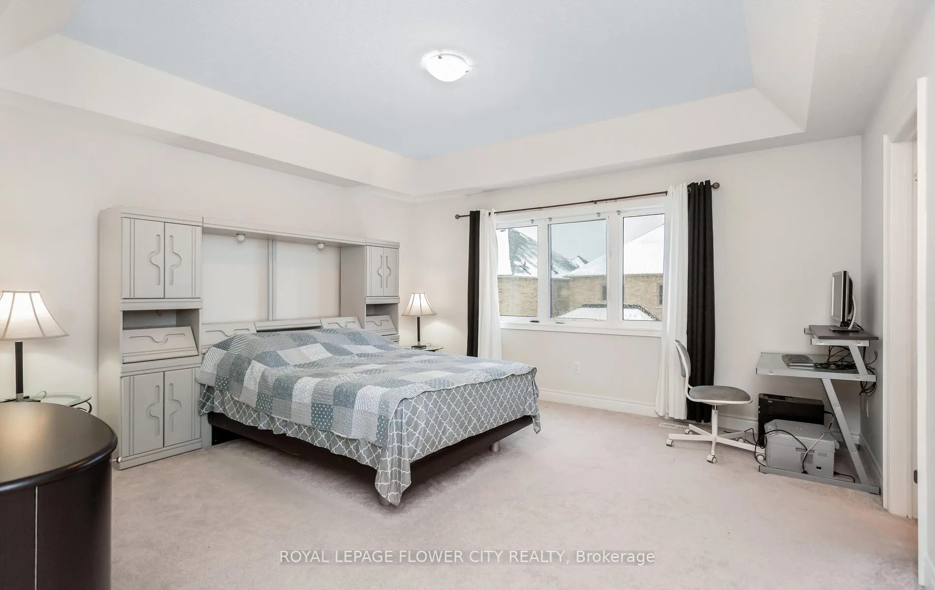 Photo 13 of 125 Lionhead Golf Road, Brampton — HOMEH