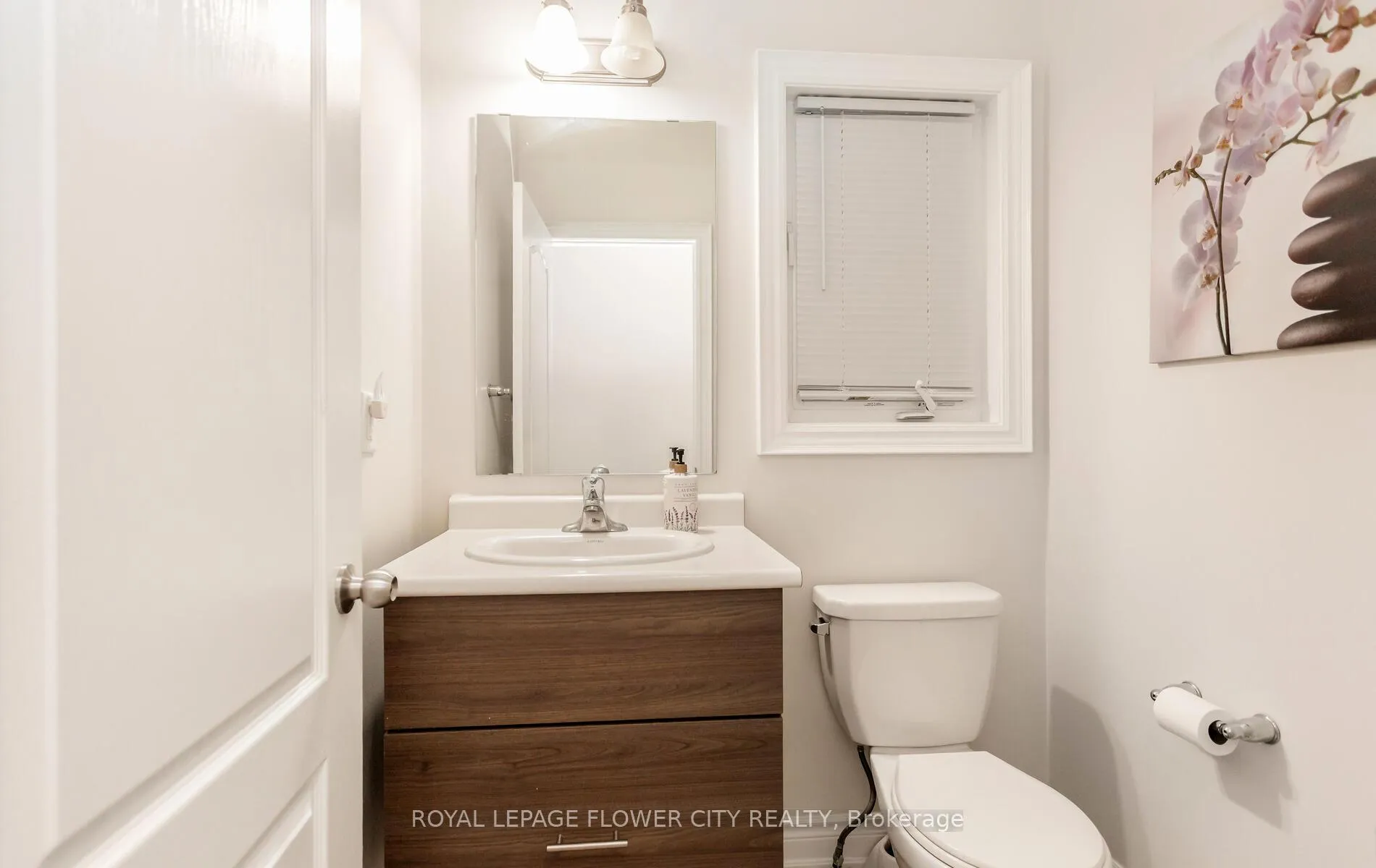 Photo 18 of 125 Lionhead Golf Road, Brampton — HOMEH