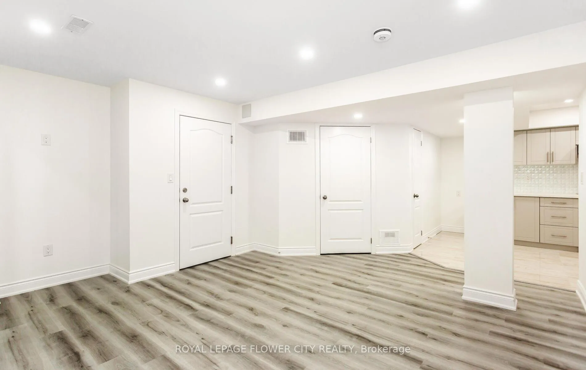 Photo 27 of 125 Lionhead Golf Road, Brampton — HOMEH
