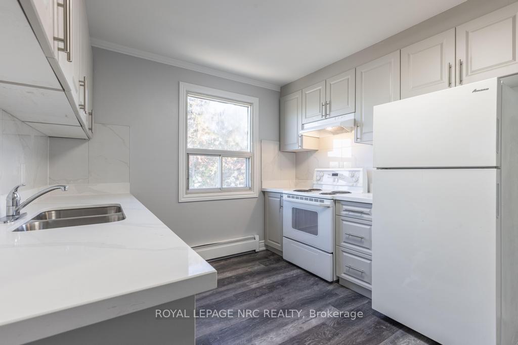 Photo 10 of Unit Unit 1, 3-5 Olive Street, Grimsby, Grimsby Beach — HOMEH