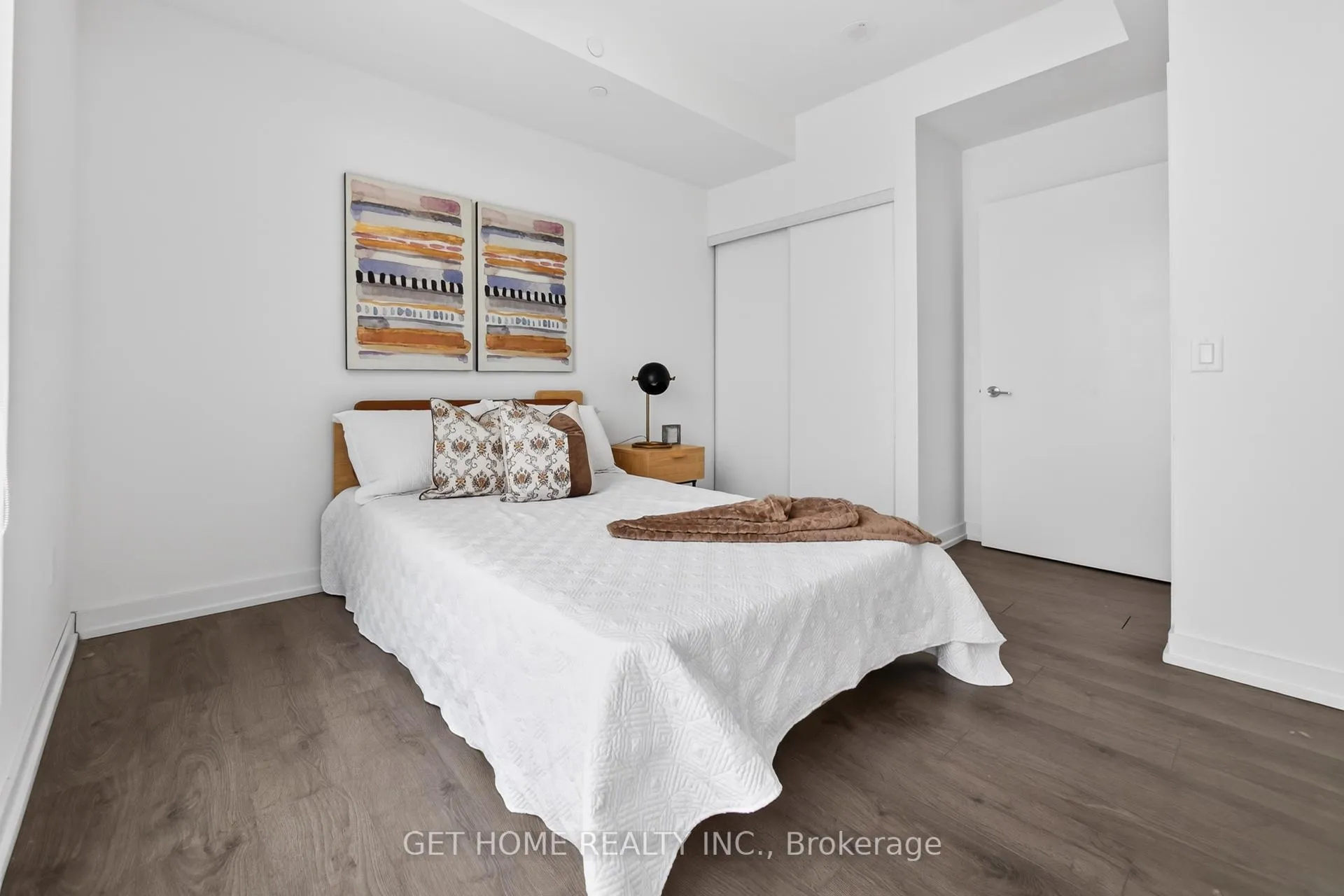 Photo 18 of Unit 902, 55 Duke Street W, Kitchener, City Commercial Core — HOMEH