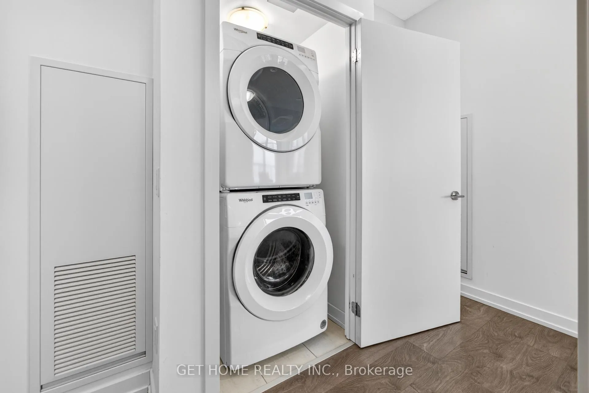Photo 28 of Unit 902, 55 Duke Street W, Kitchener, City Commercial Core — HOMEH