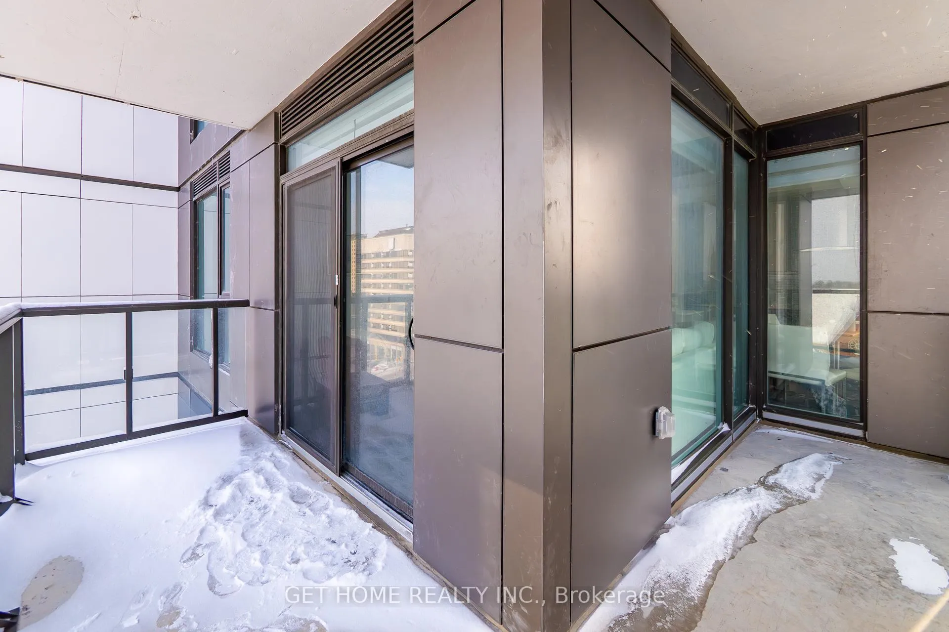 Photo 32 of Unit 902, 55 Duke Street W, Kitchener, City Commercial Core — HOMEH