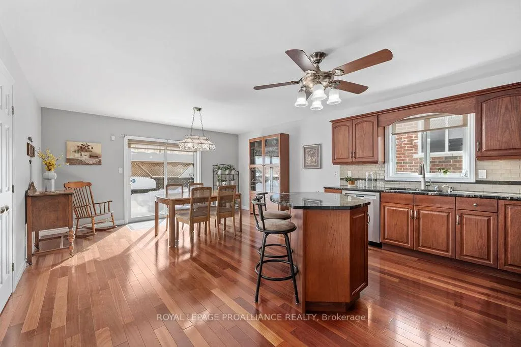 Photo 10 of 5 Simcoe Drive, Belleville, Thurlow Ward — HOMEH