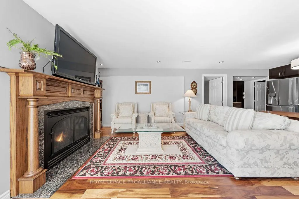 Photo 35 of 5 Simcoe Drive, Belleville, Thurlow Ward — HOMEH