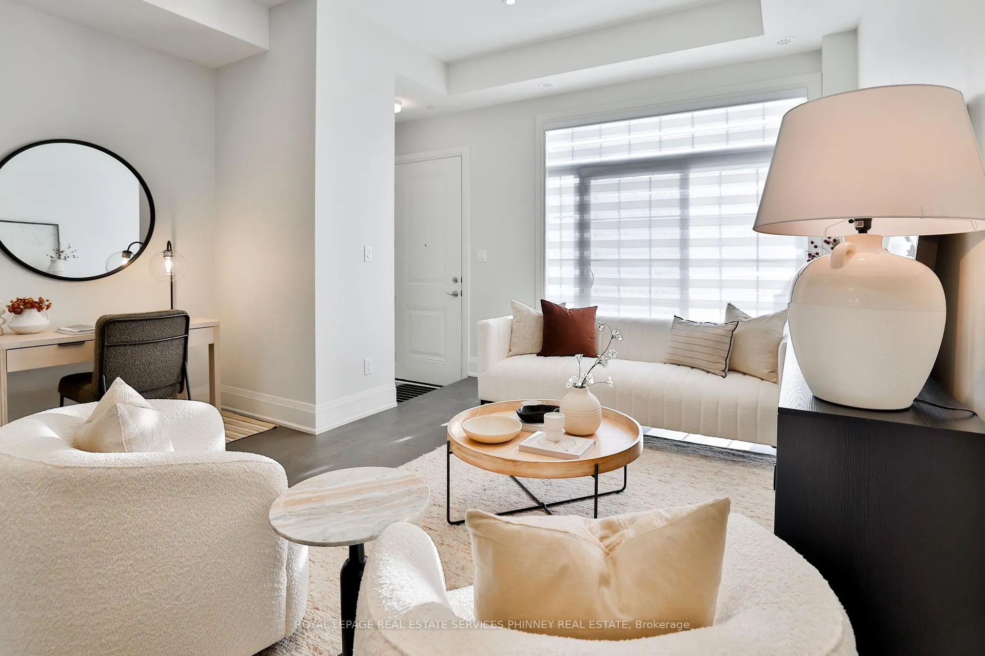 Photo 2 of Unit 10, 95 Brookfield Road, Oakville, Central — HOMEH