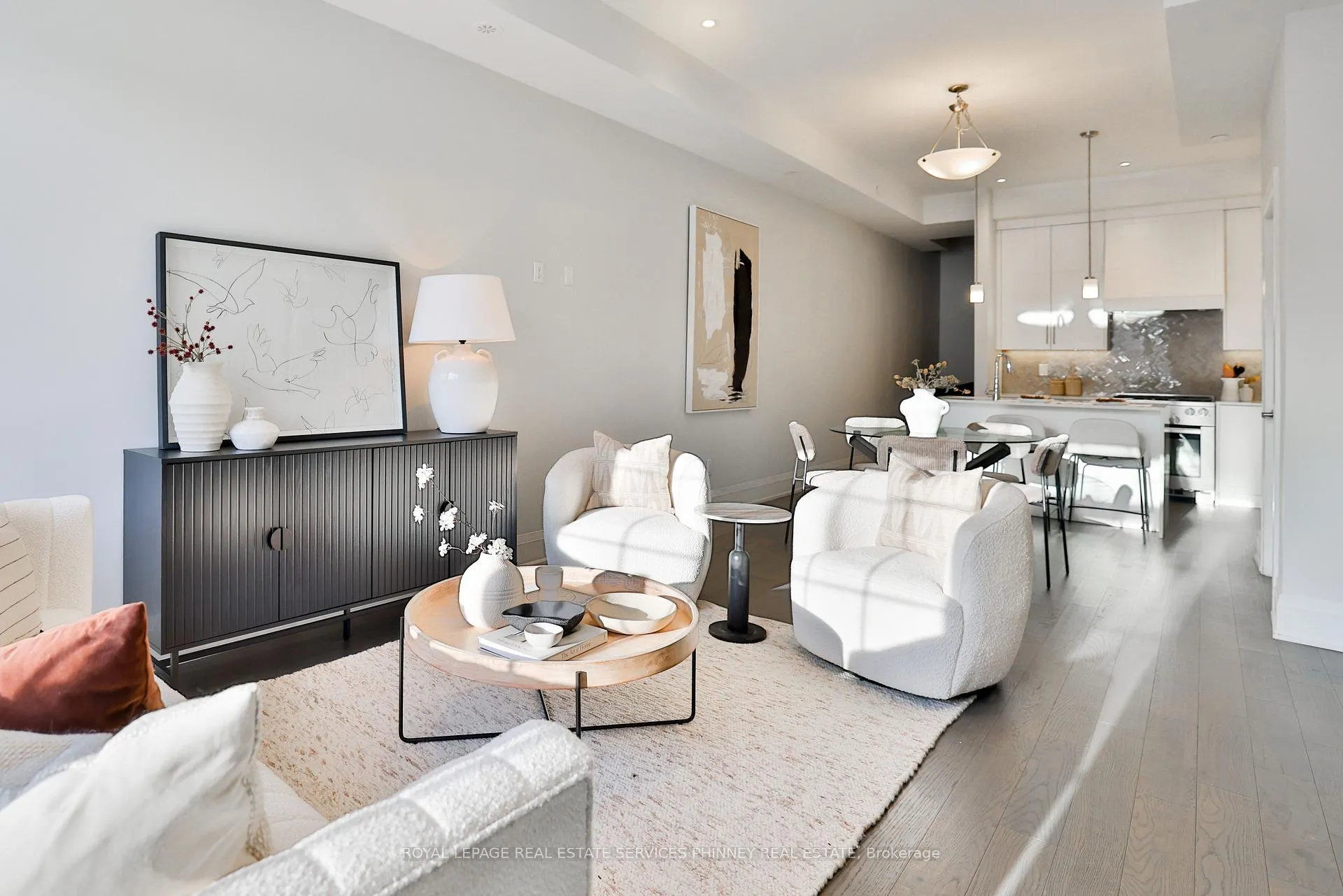 Photo 5 of Unit 10, 95 Brookfield Road, Oakville, Central — HOMEH
