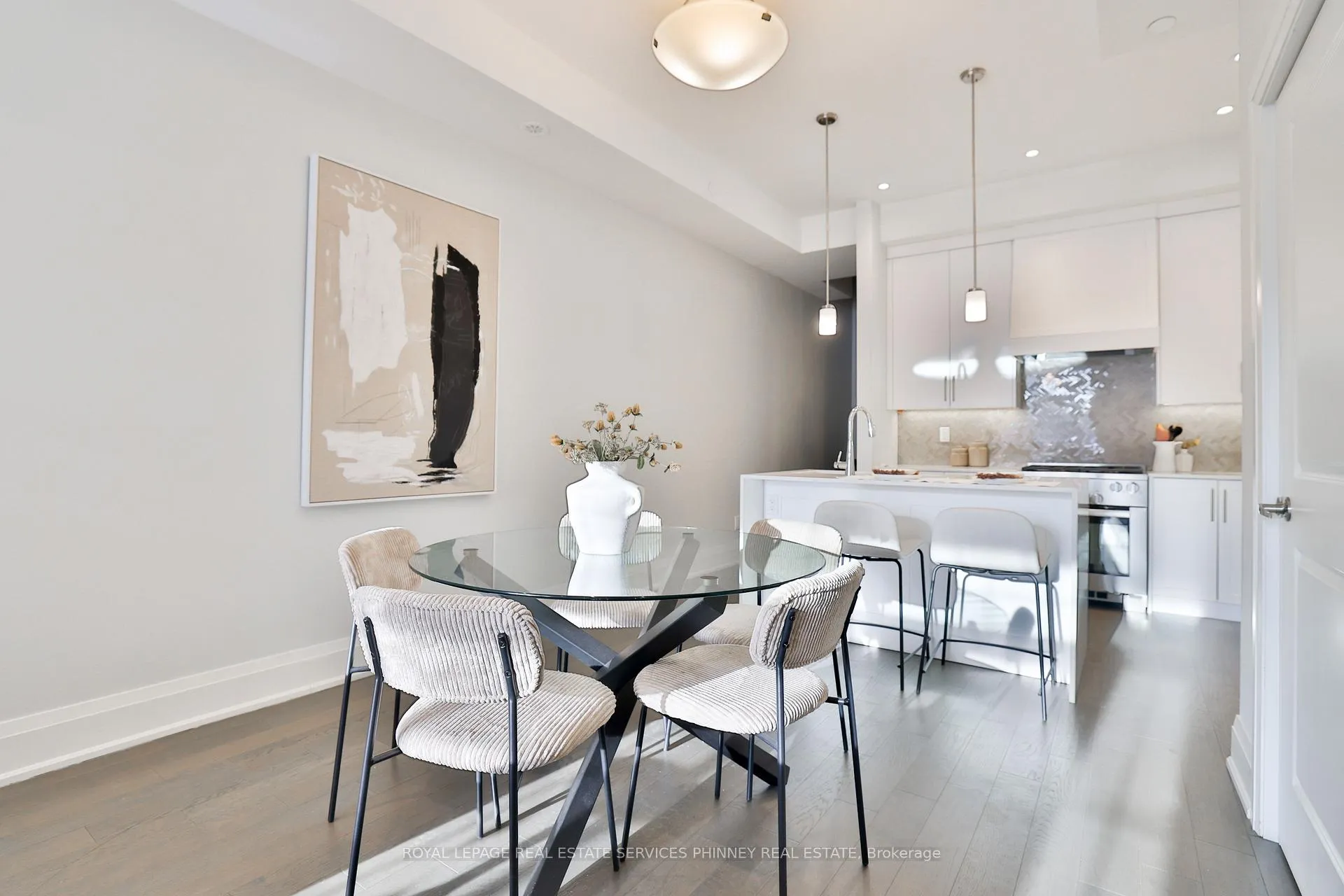 Photo 8 of Unit 10, 95 Brookfield Road, Oakville, Central — HOMEH
