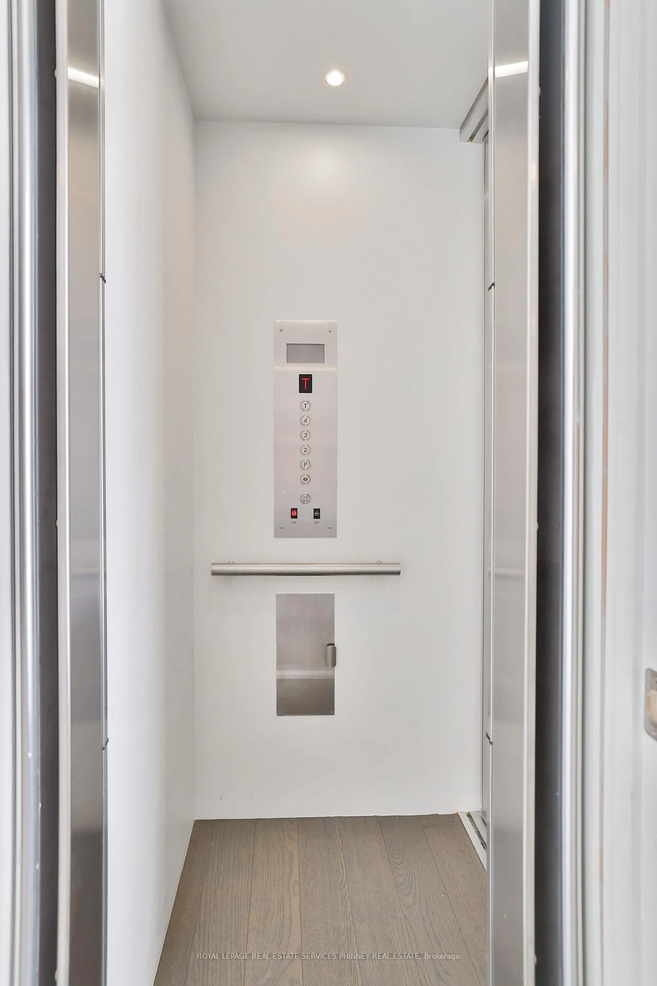 Photo 14 of Unit 10, 95 Brookfield Road, Oakville, Central — HOMEH