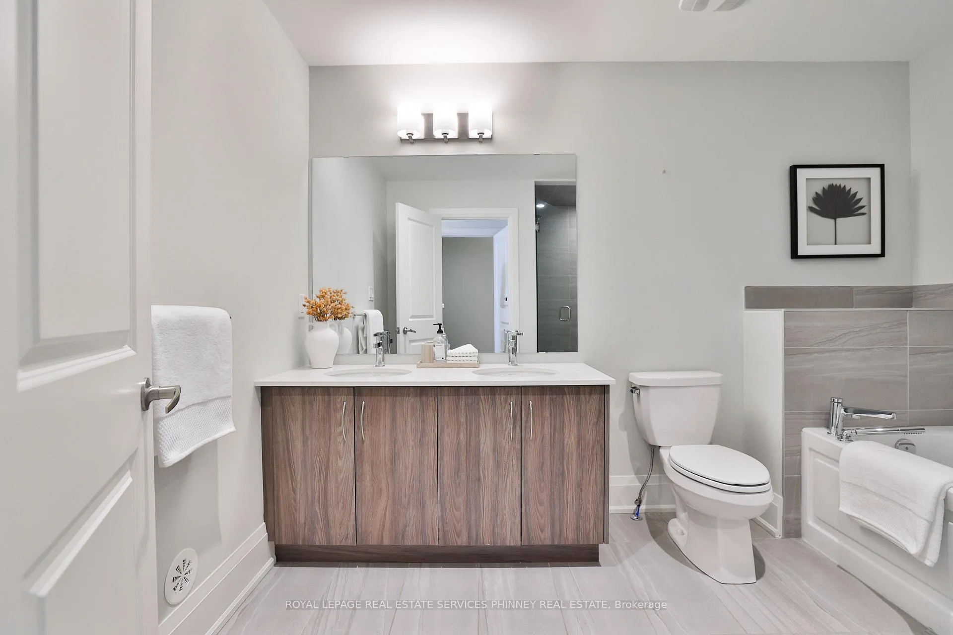 Photo 21 of Unit 10, 95 Brookfield Road, Oakville, Central — HOMEH