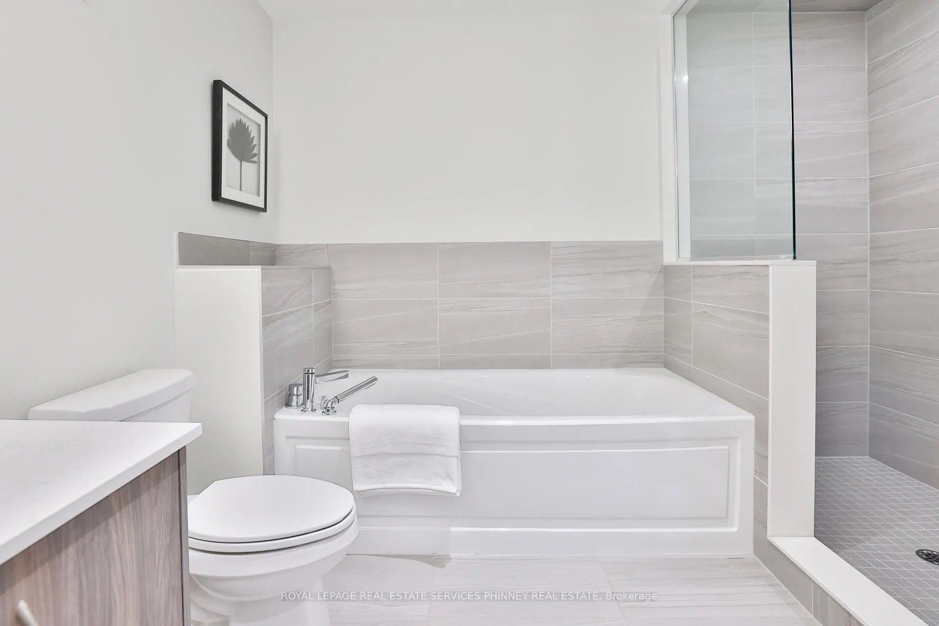Photo 22 of Unit 10, 95 Brookfield Road, Oakville, Central — HOMEH