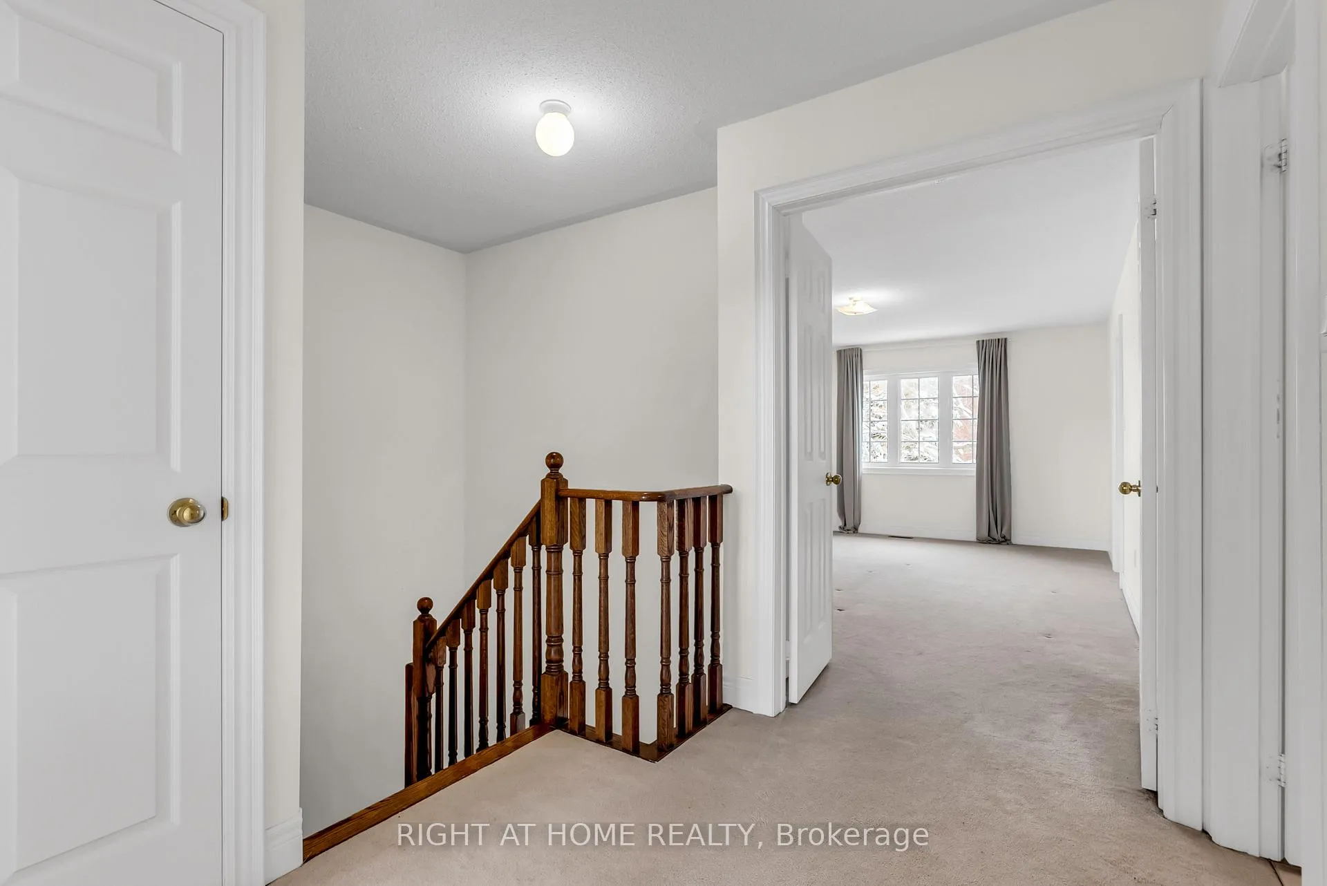 Photo 23 of Unit 9, 320 Ravineview Drive, Vaughan, Rural Vaughan — HOMEH