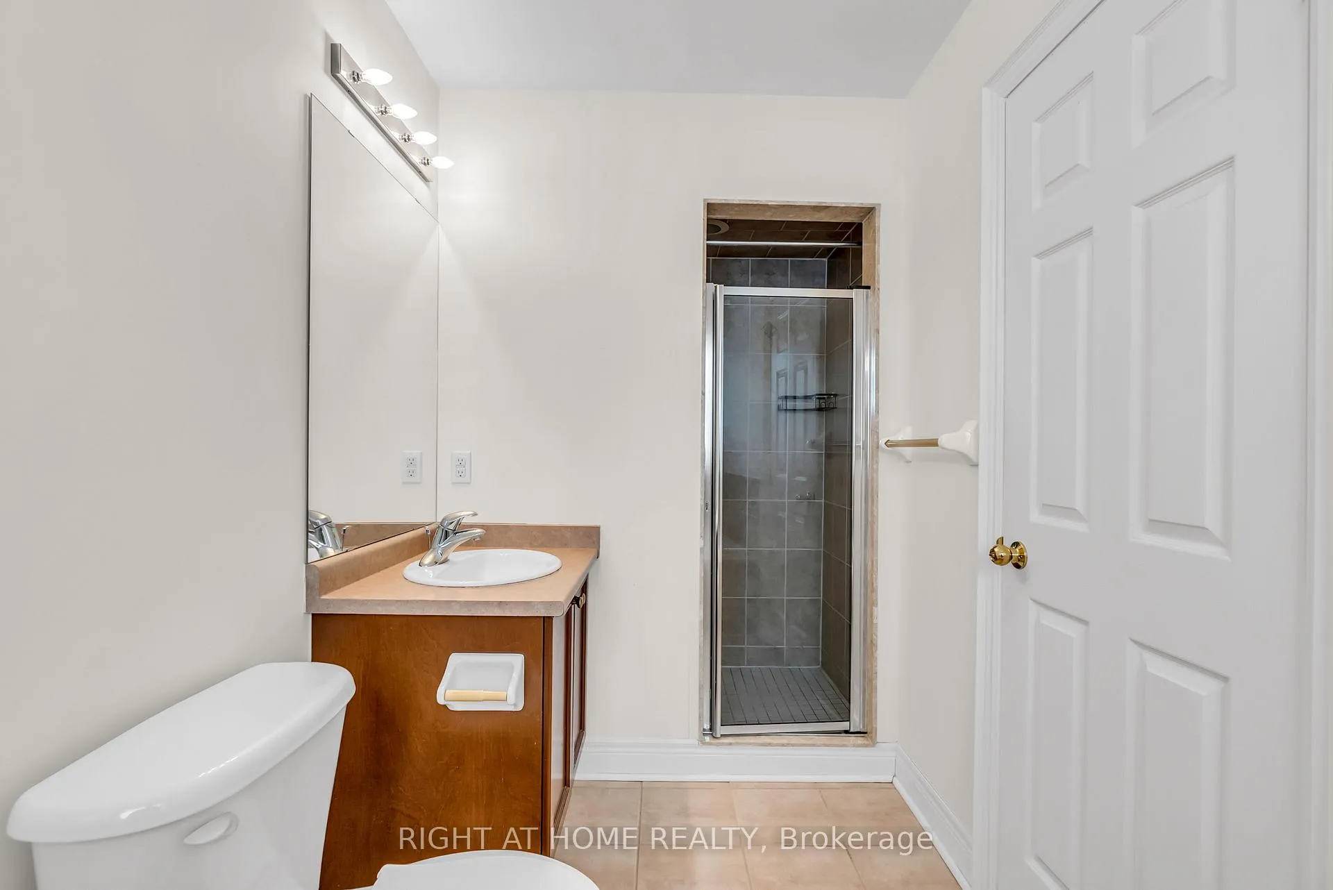 Photo 28 of Unit 9, 320 Ravineview Drive, Vaughan, Rural Vaughan — HOMEH