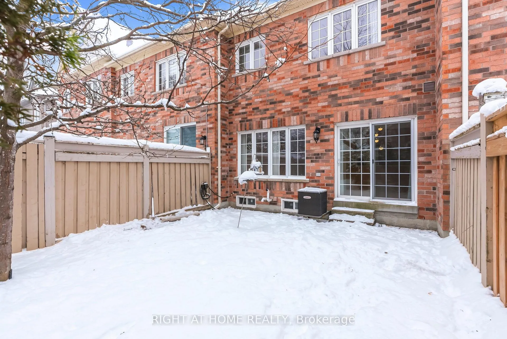 Photo 38 of Unit 9, 320 Ravineview Drive, Vaughan, Rural Vaughan — HOMEH