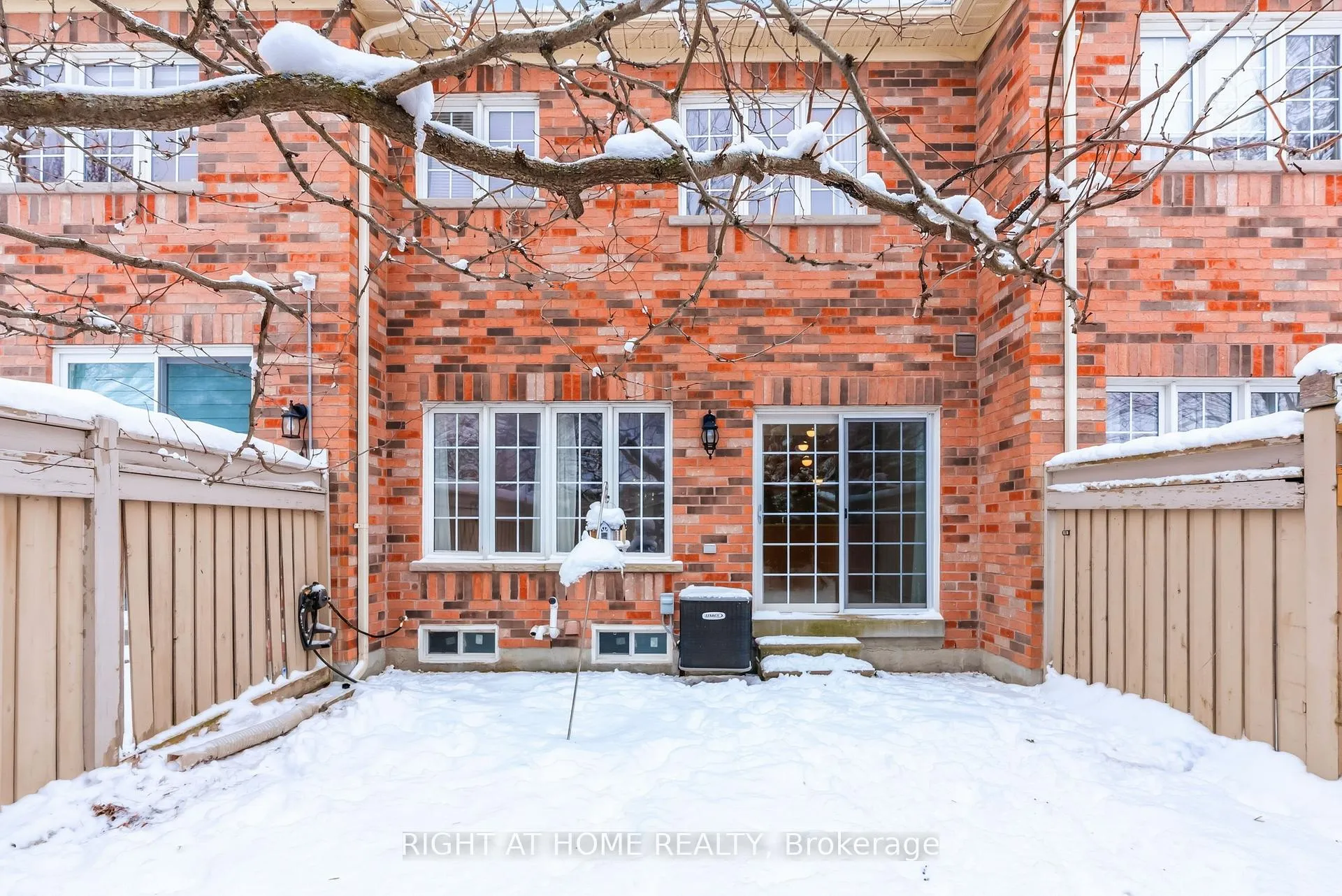 Photo 39 of Unit 9, 320 Ravineview Drive, Vaughan, Rural Vaughan — HOMEH