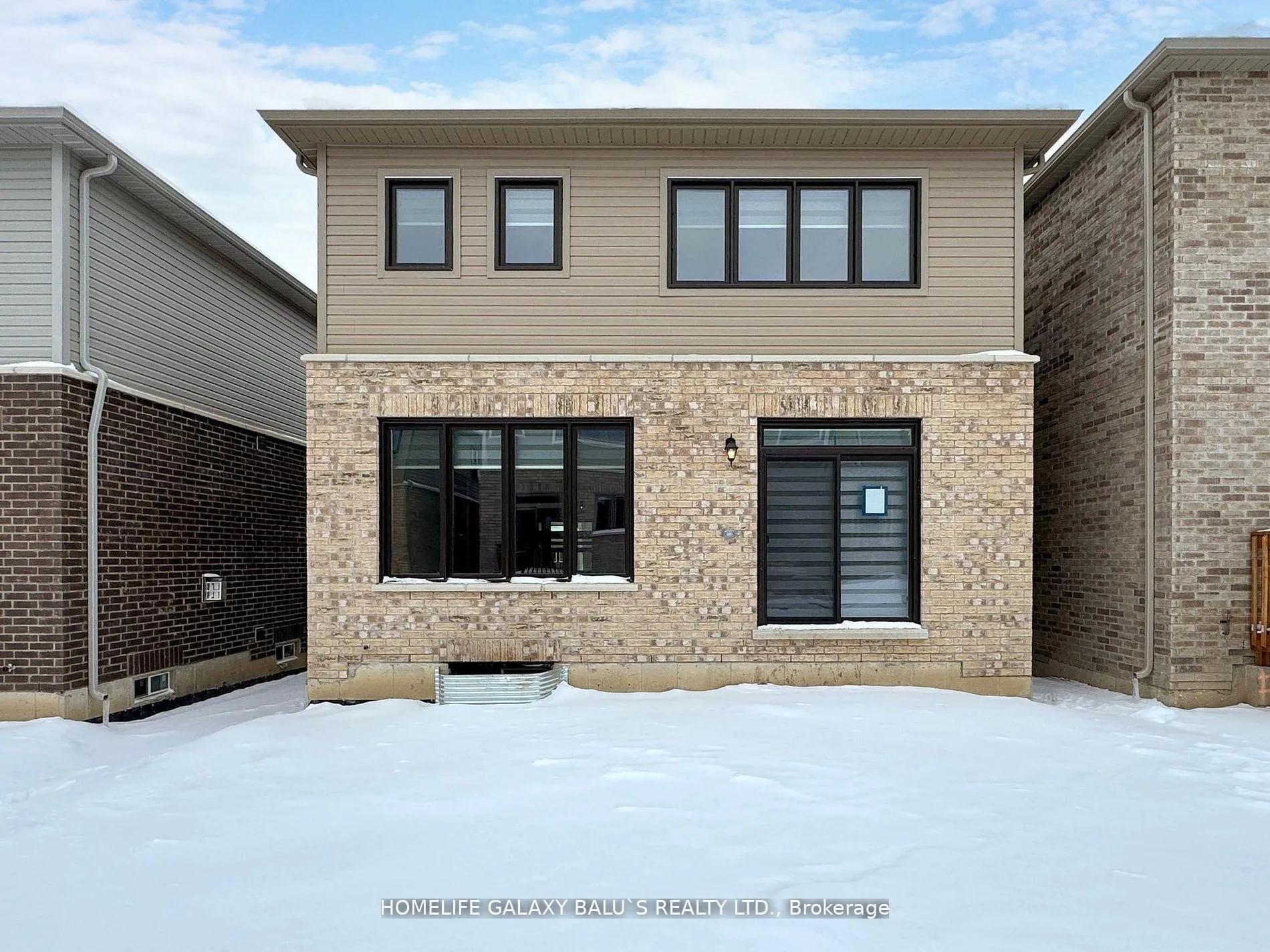 Photo 34 of 74 Gemini Drive, Barrie, Rural Barrie Southeast — HOMEH