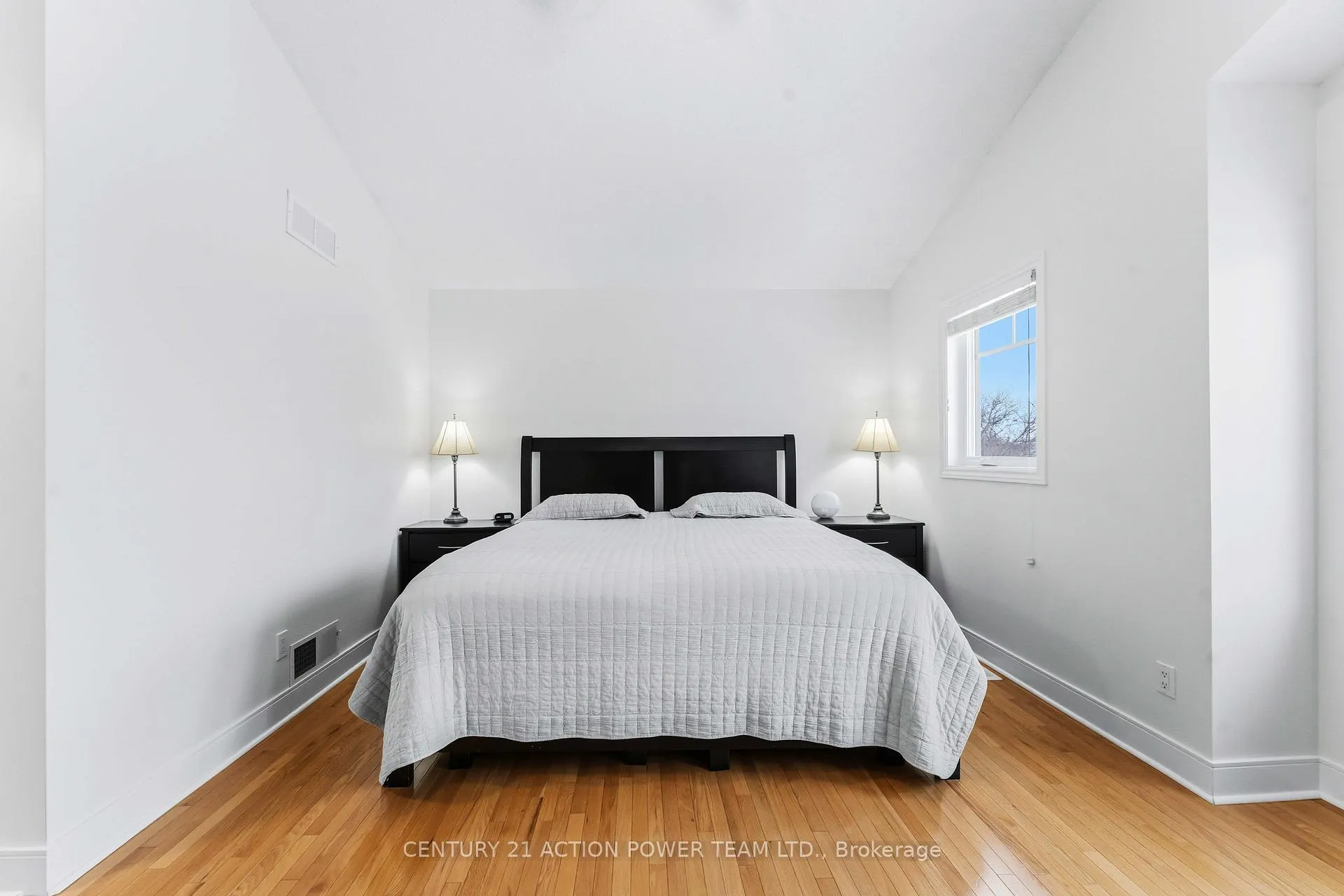 Photo 26 of 1510 Rumford Drive, Ottawa, Fallingbrook/Pineridge — HOMEH