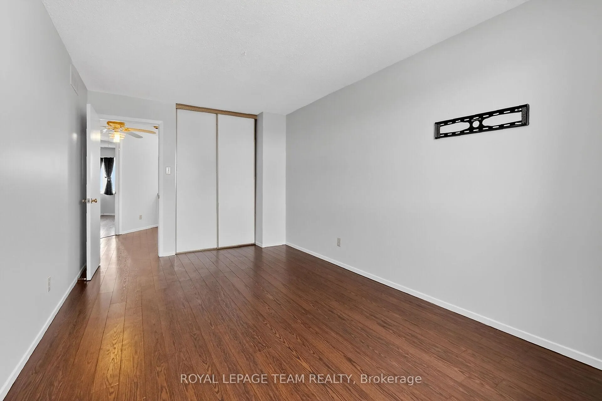 Photo 26 of 42 Oakhaven Private, Ottawa, Overbrook/Castle Heights — HOMEH