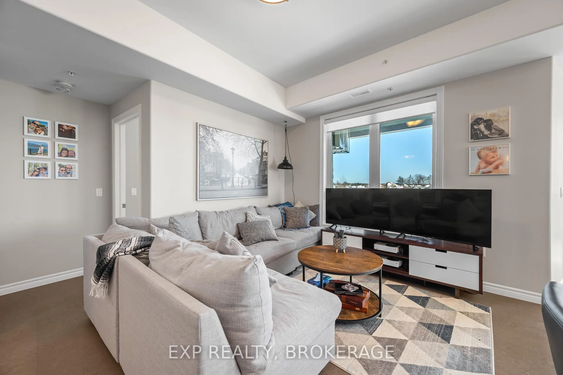 Photo 9 of Unit 307, 740 Augusta Drive, Kingston, City Northwest — HOMEH