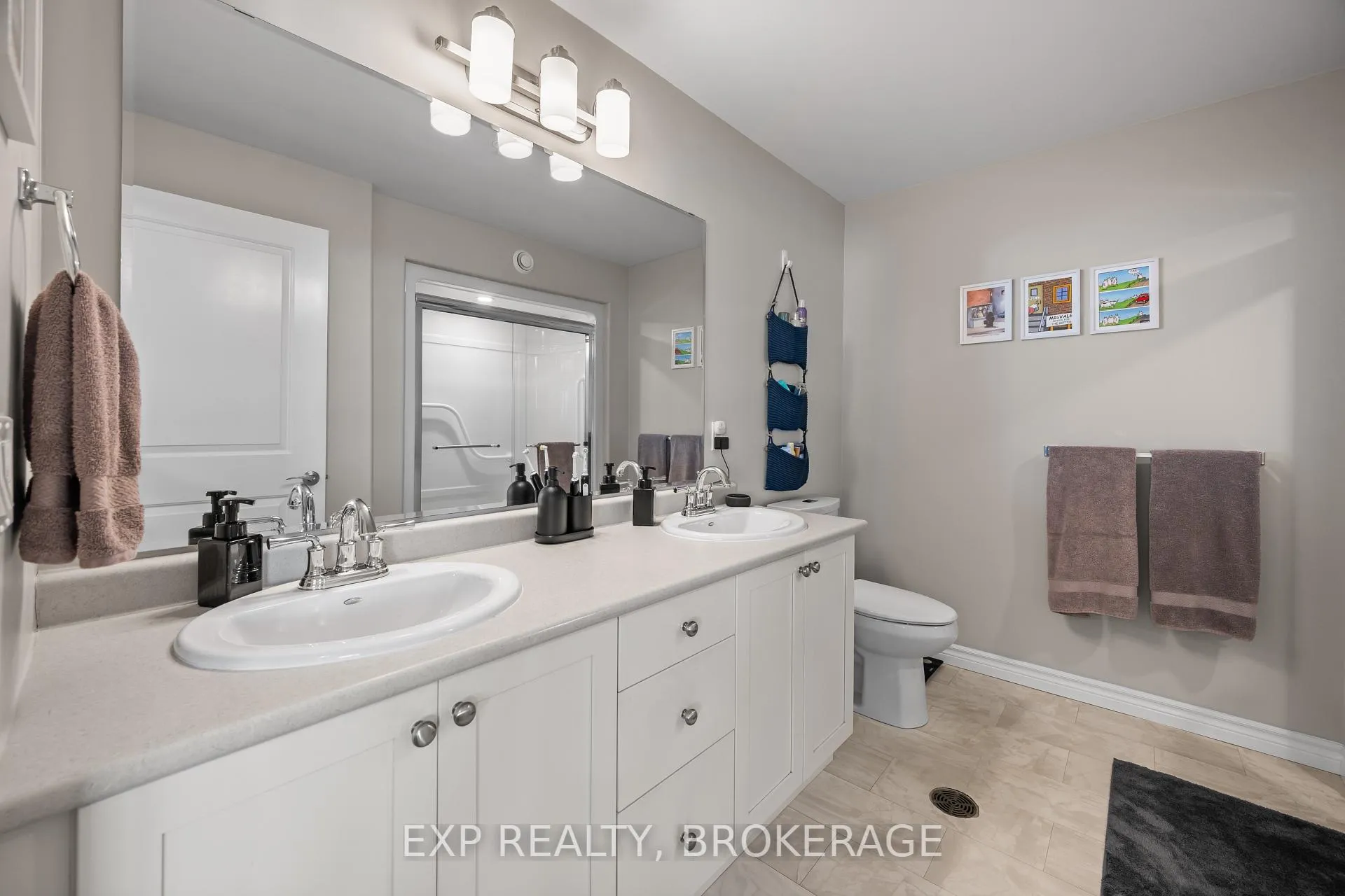 Photo 10 of Unit 307, 740 Augusta Drive, Kingston, City Northwest — HOMEH