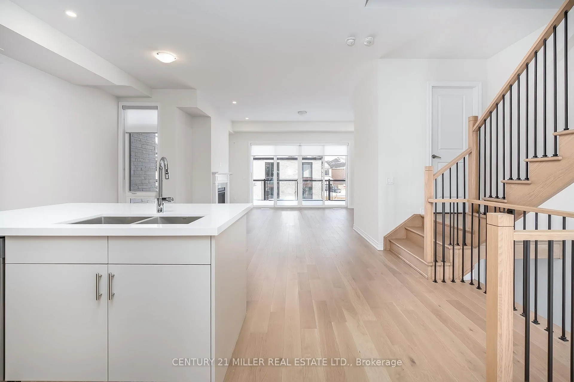 Photo 5 of 3193 Sixth Line, Oakville, Glenorchy — HOMEH