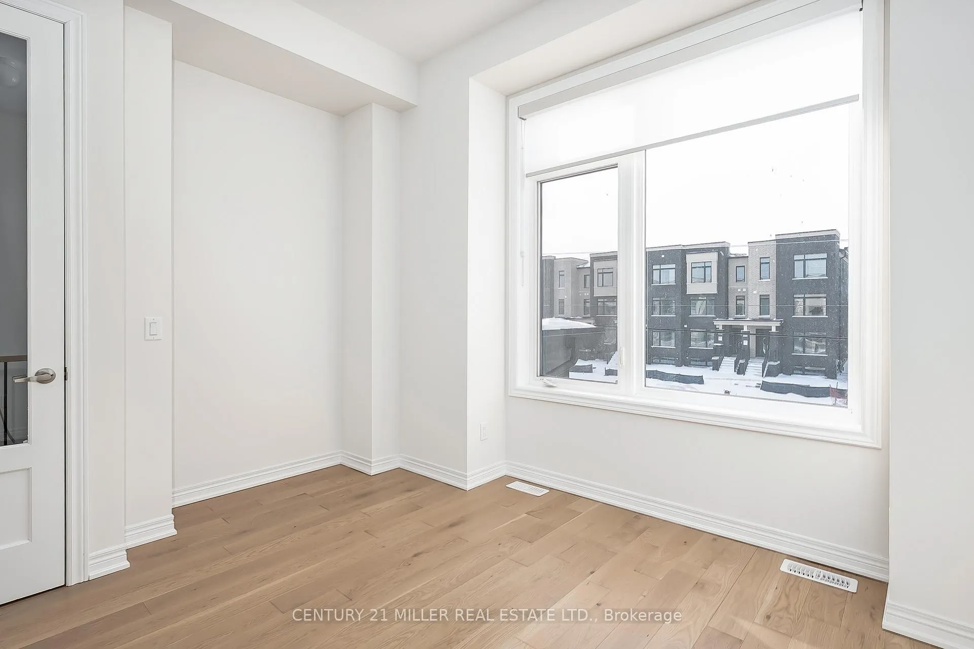 Photo 19 of 3193 Sixth Line, Oakville, Glenorchy — HOMEH