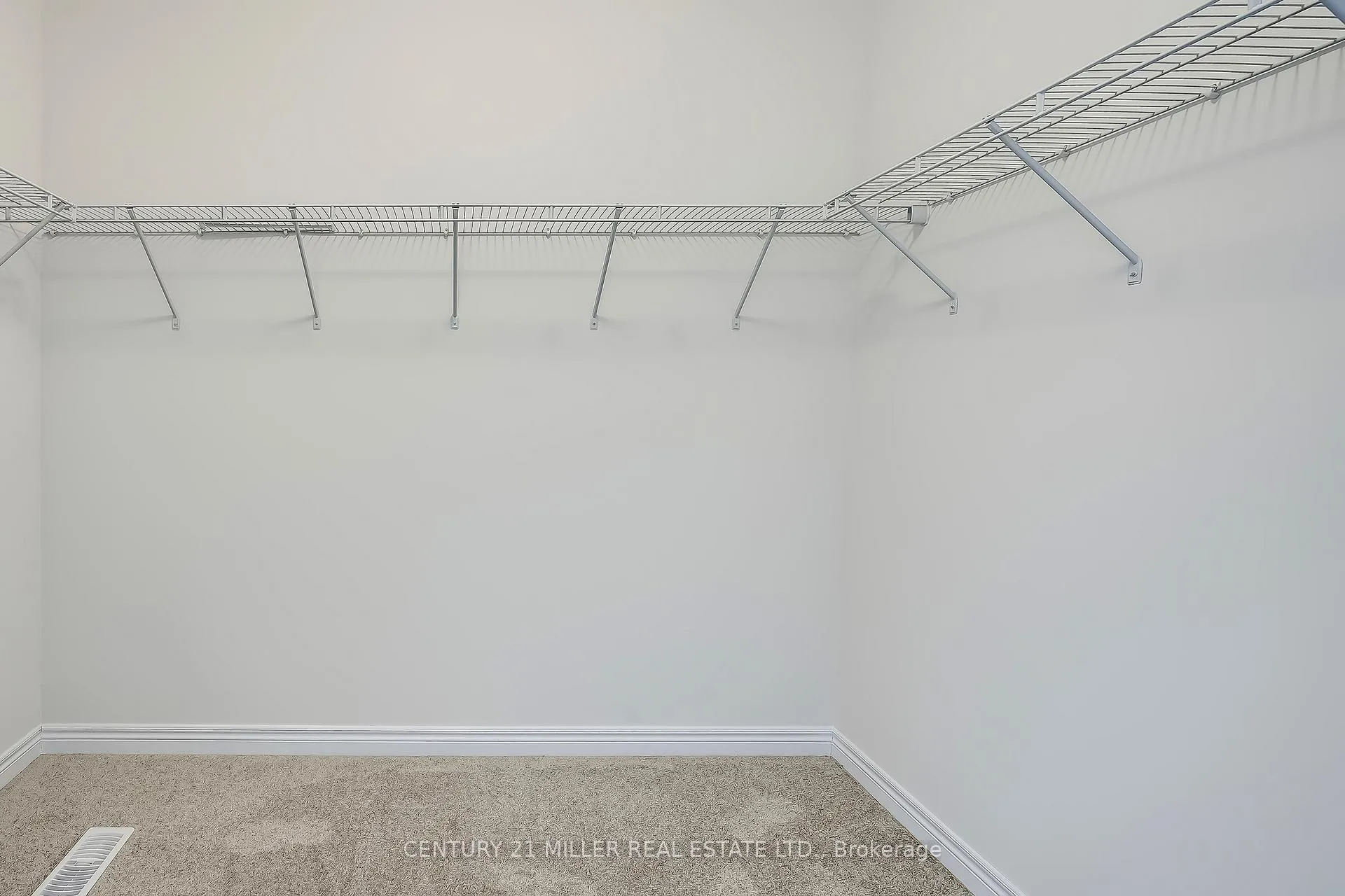 Photo 24 of 3193 Sixth Line, Oakville, Glenorchy — HOMEH
