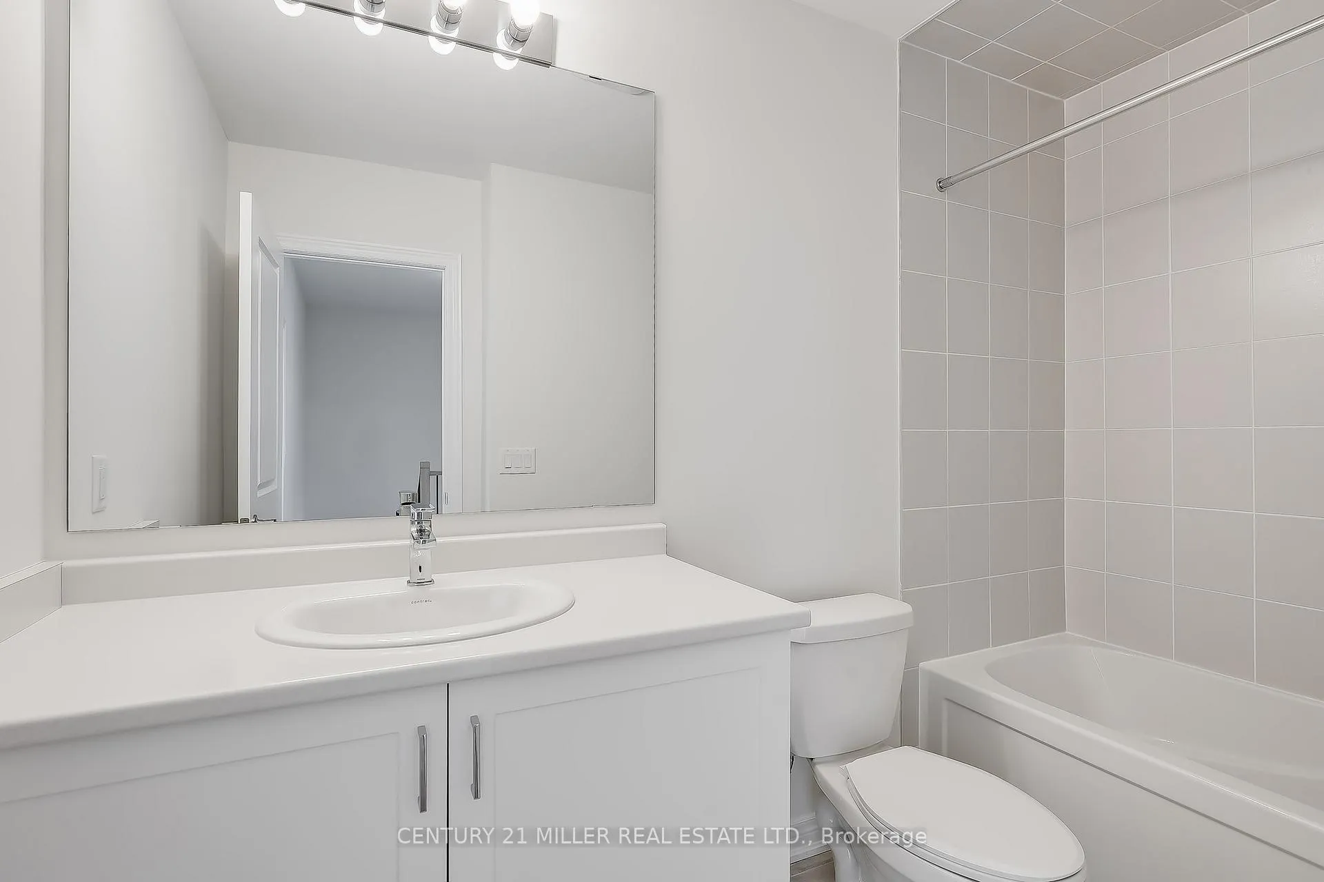 Photo 34 of 3193 Sixth Line, Oakville, Glenorchy — HOMEH