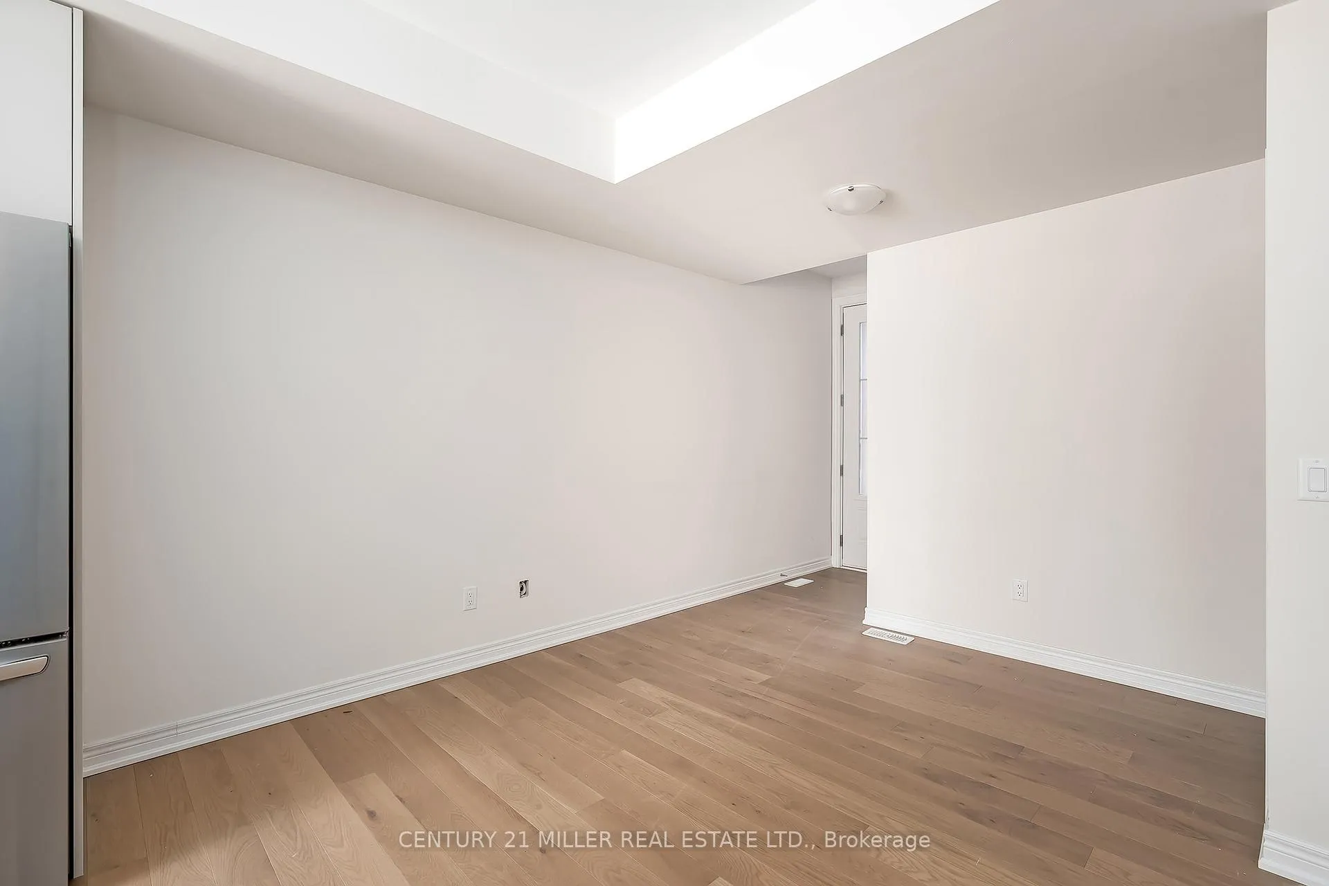 Photo 42 of 3193 Sixth Line, Oakville, Glenorchy — HOMEH