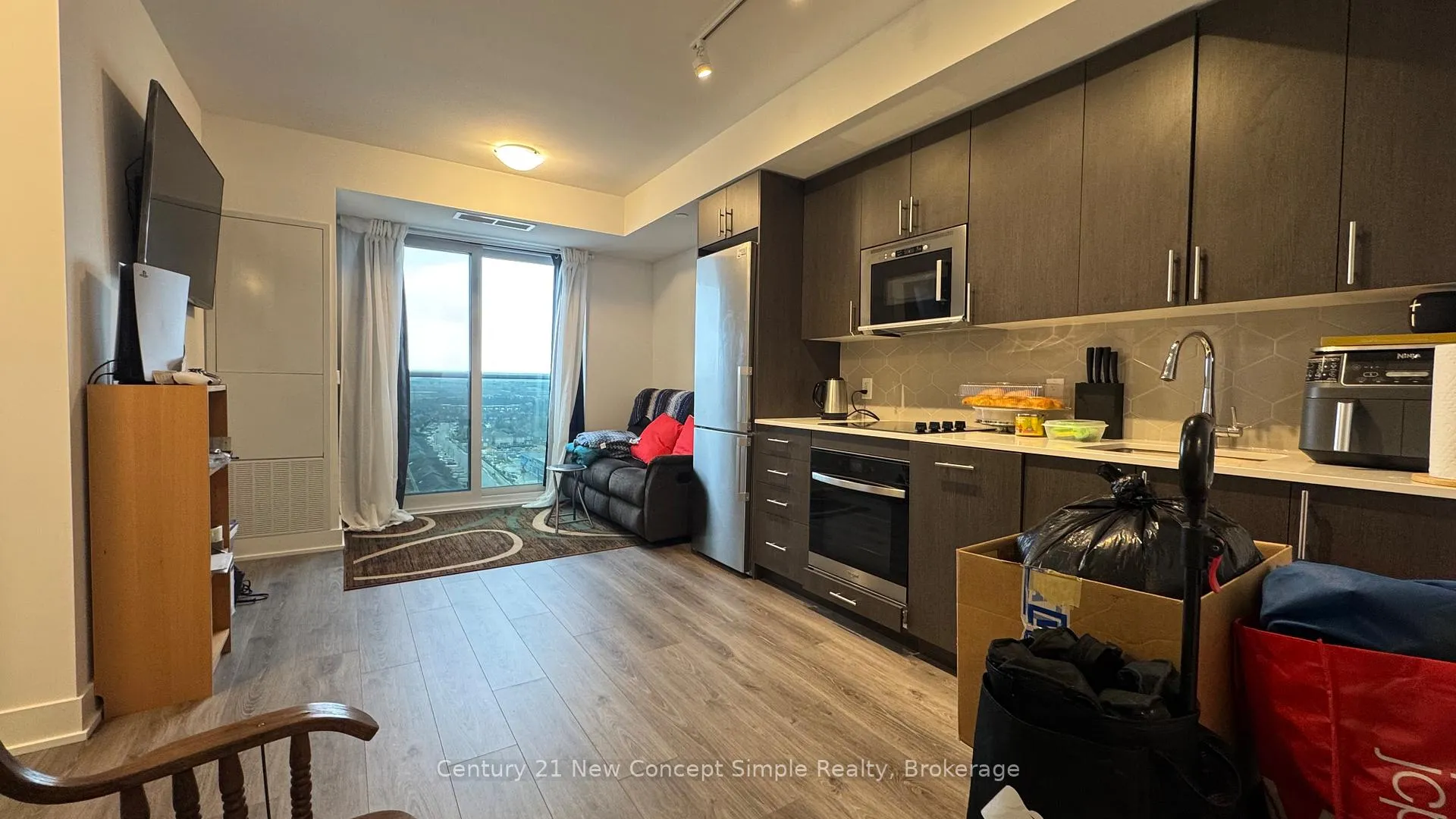 Photo 2 of Unit 1703, 2545 Simcoe Street N, Oshawa, Windfields — HOMEH