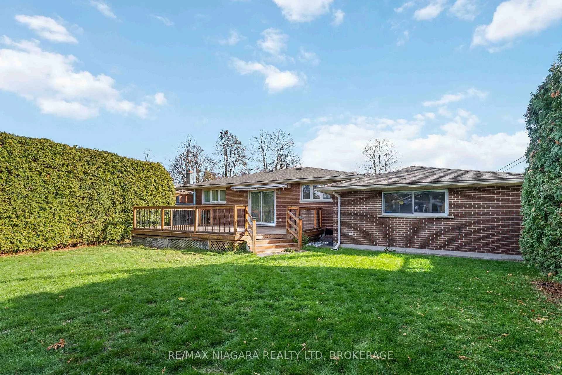 Photo 21 of 2921 Gail Avenue, Niagara Falls, Church's Lane — HOMEH