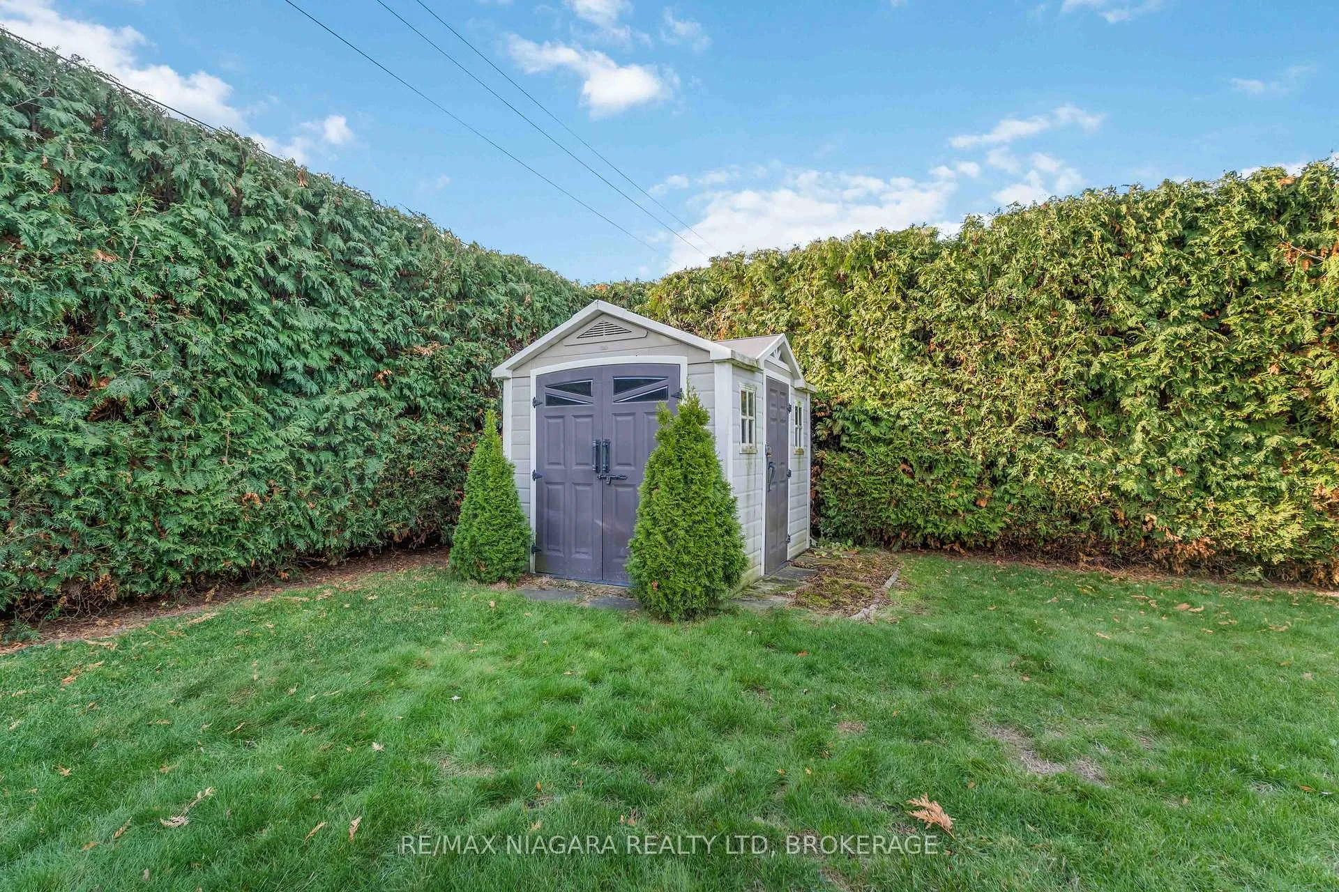 Photo 22 of 2921 Gail Avenue, Niagara Falls, Church's Lane — HOMEH