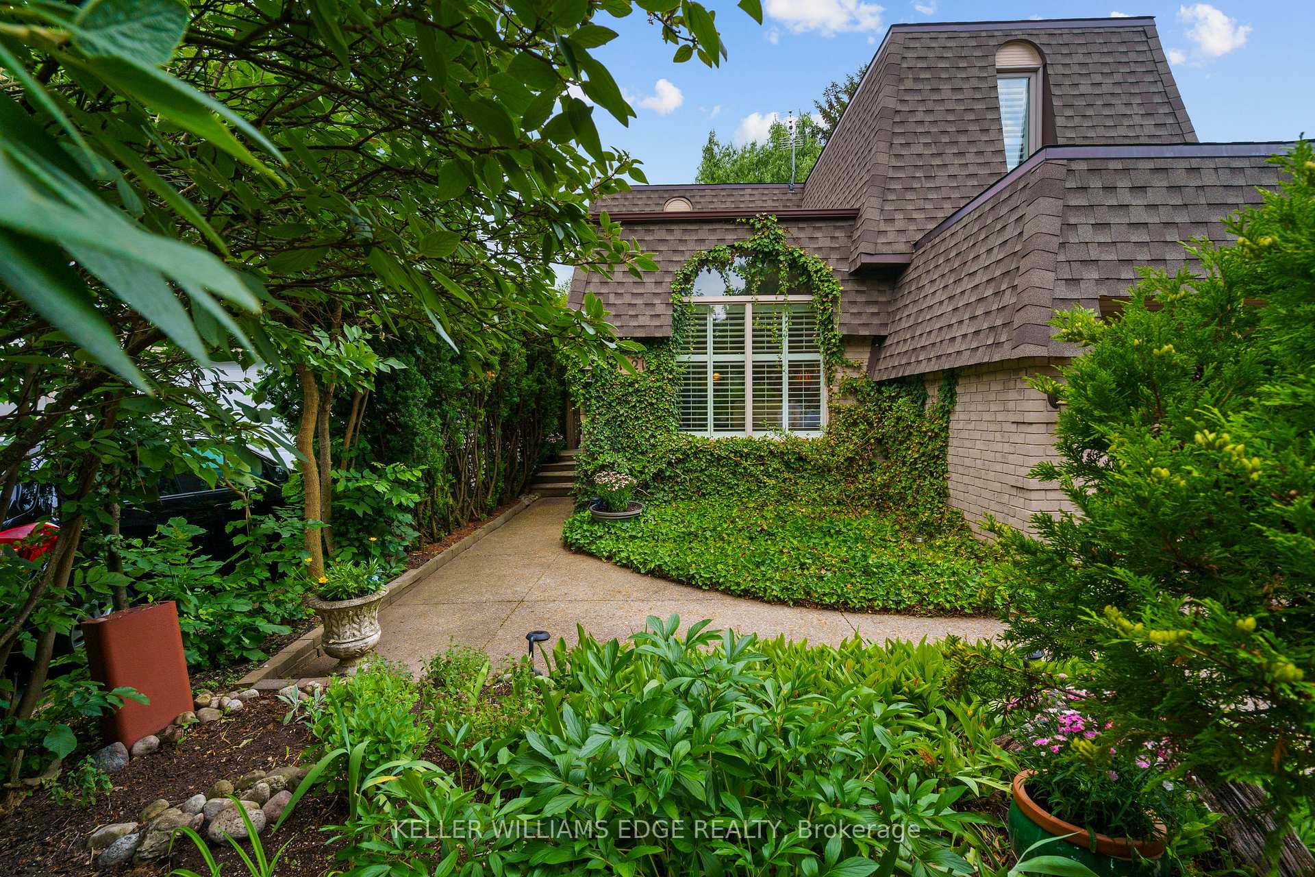Photo 6 of 1121 Stephenson Drive, Burlington, Brant — HOMEH
