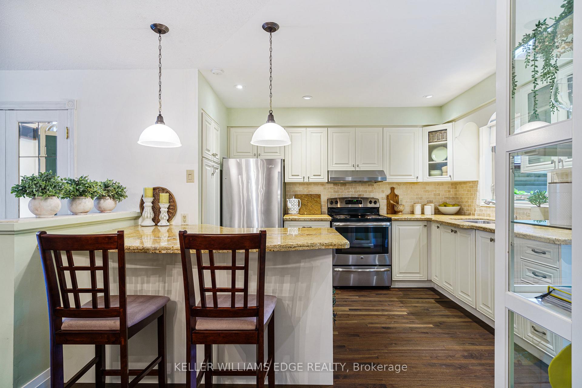 Photo 13 of 1121 Stephenson Drive, Burlington, Brant — HOMEH