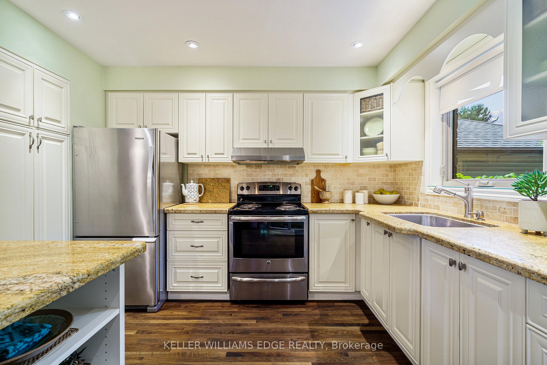 Photo 9 of 1121 Stephenson Drive, Burlington, Brant — HOMEH