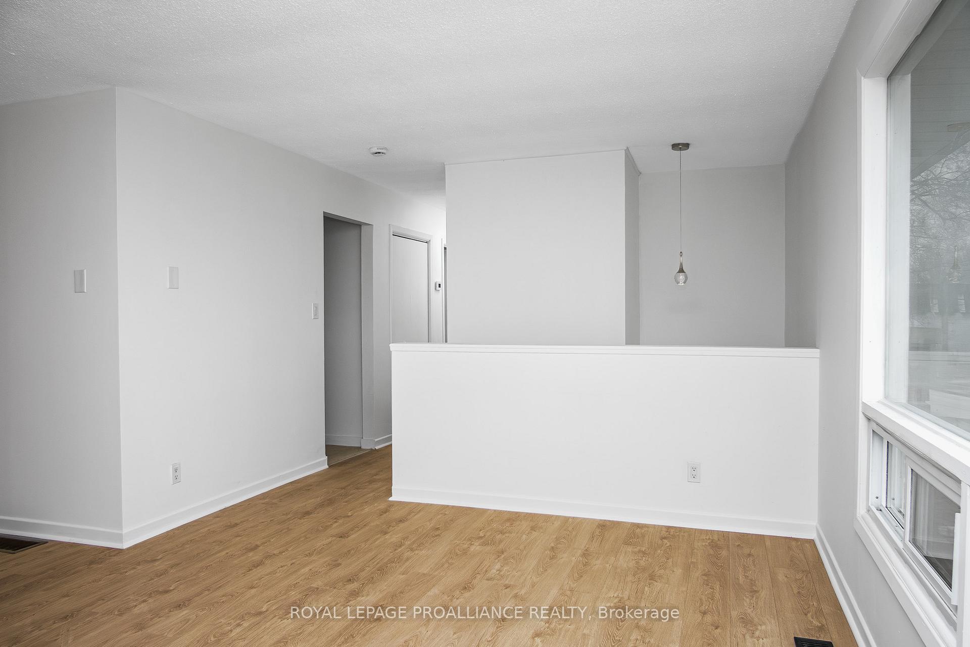 Photo 11 of 86 Wallbridge Crescent, Belleville, Belleville Ward — HOMEH