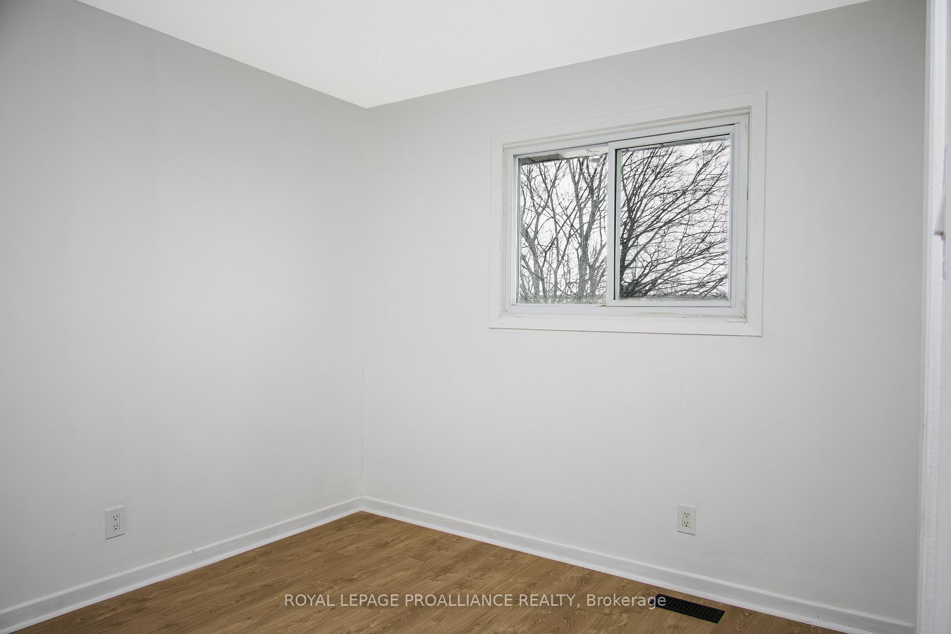 Photo 23 of 86 Wallbridge Crescent, Belleville, Belleville Ward — HOMEH