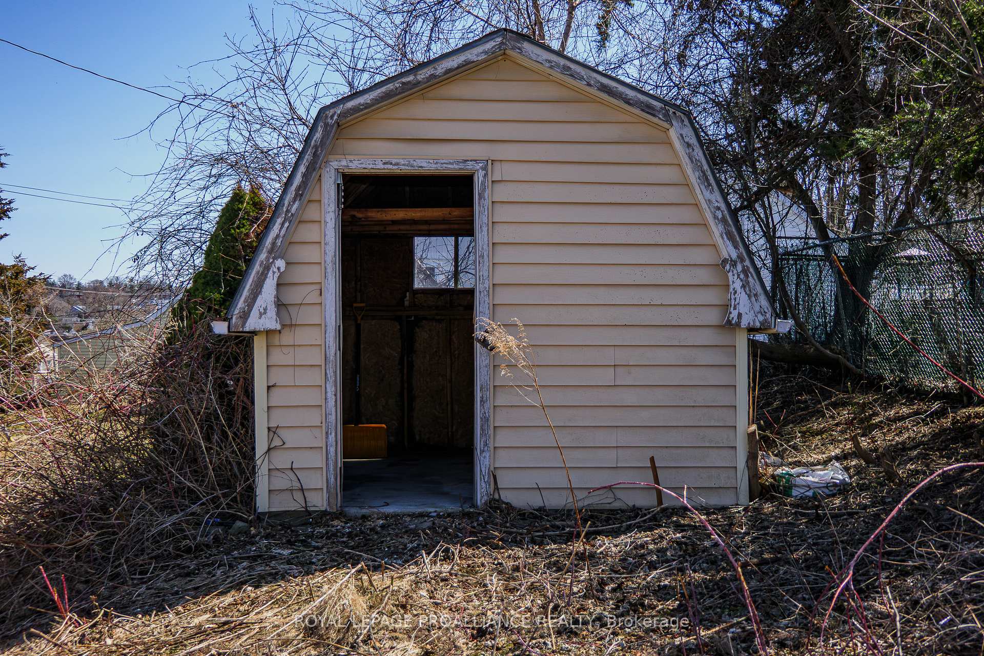 Photo 44 of 86 Wallbridge Crescent, Belleville, Belleville Ward — HOMEH