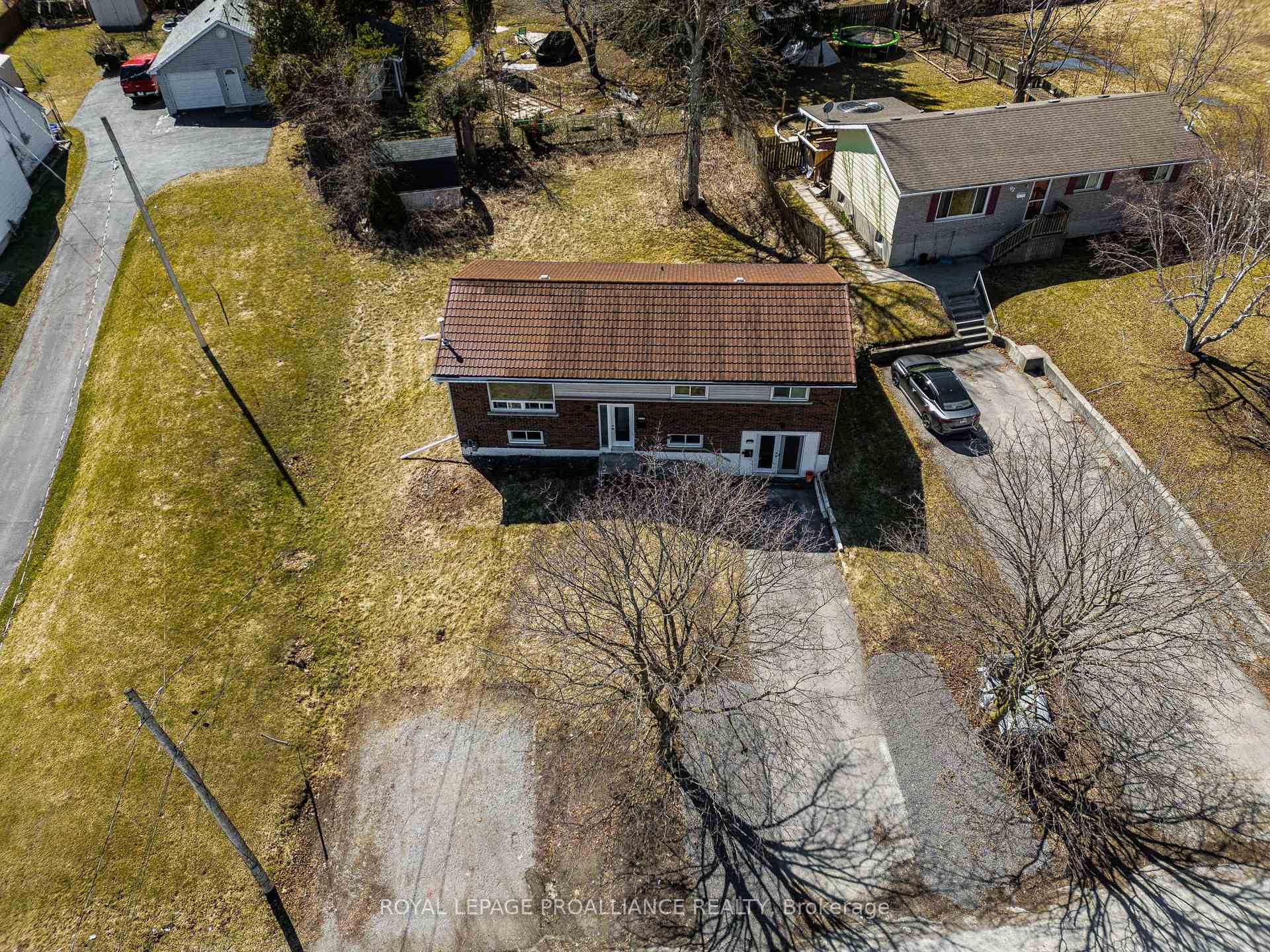 Photo 47 of 86 Wallbridge Crescent, Belleville, Belleville Ward — HOMEH