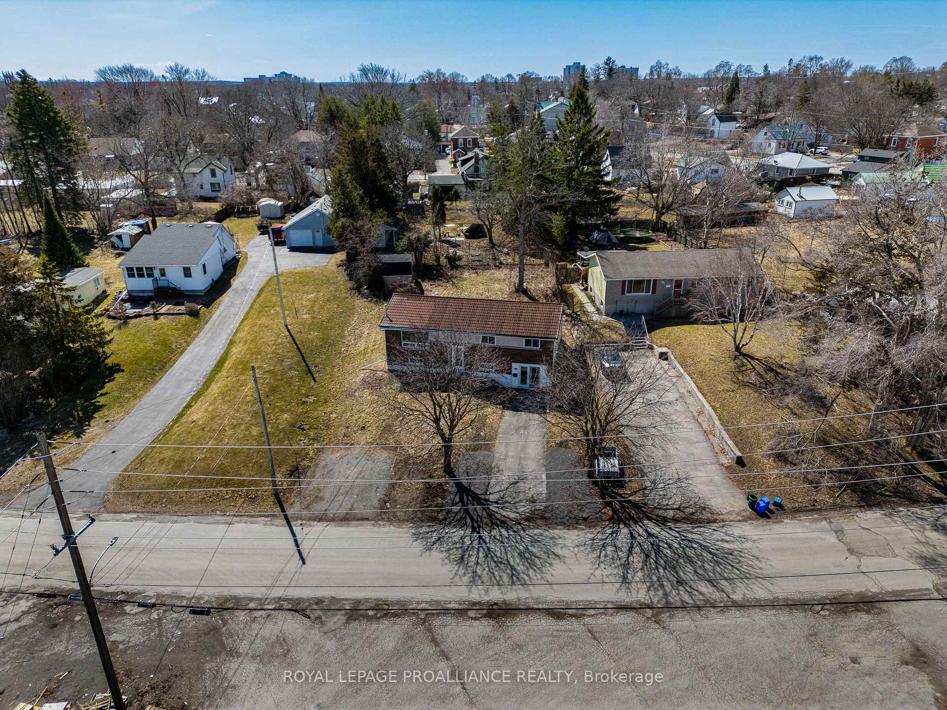 Photo 48 of 86 Wallbridge Crescent, Belleville, Belleville Ward — HOMEH
