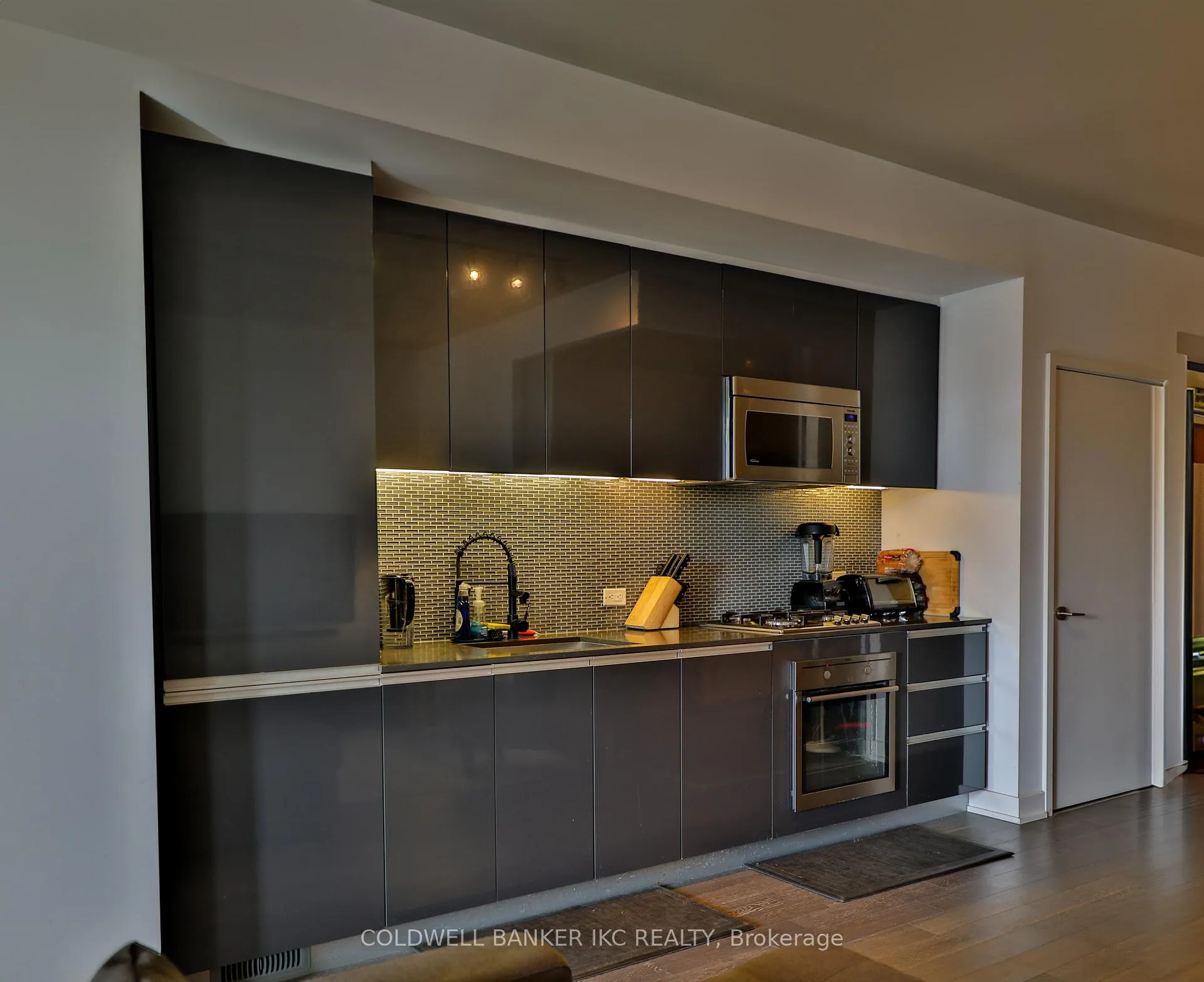 Photo 5 of Unit 423, 1190 Dundas Street E, Toronto, South Riverdale — HOMEH